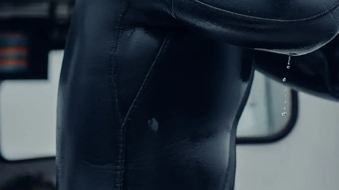 sealed seam wetsuit