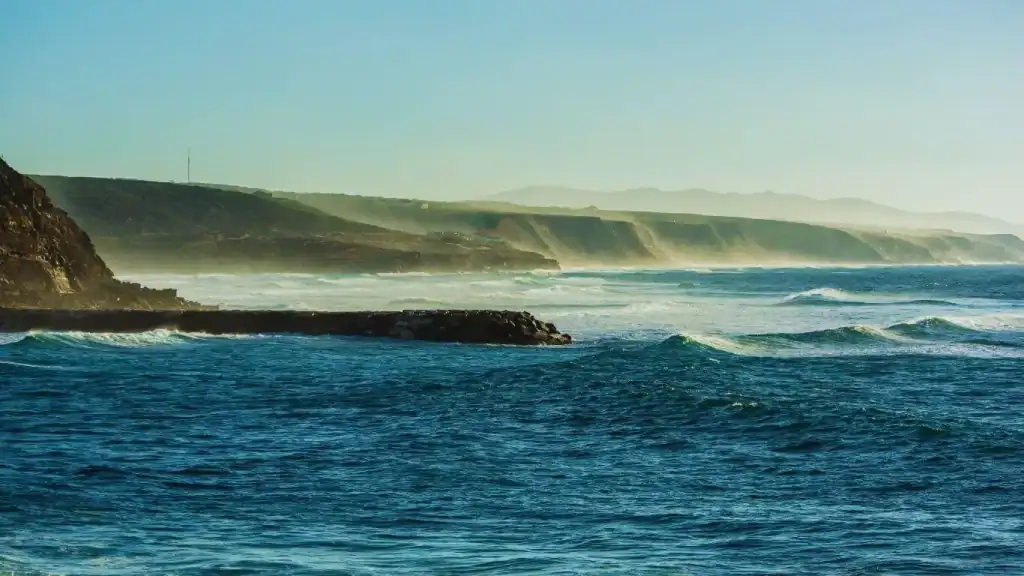 spring surfing portugal