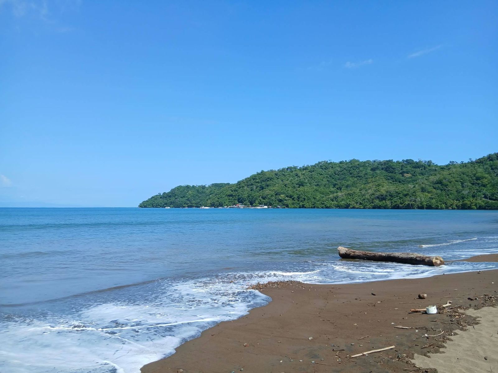 Quiet beach with jungle headland on the Nicoya Peninsula near Cobano, Costa Rica