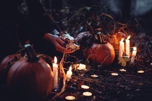 （香港）老佛爺姻緣油同魔法油嘅差別？