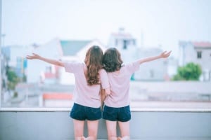成功佛堂第十五期周刊-正宮‧小三‧老公，婚姻裡的被害者