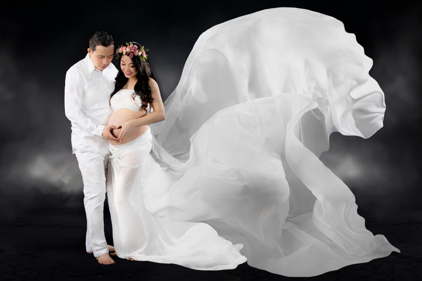 cinecrown-maternity-photographer-sacramento-butterfly-flying-dress