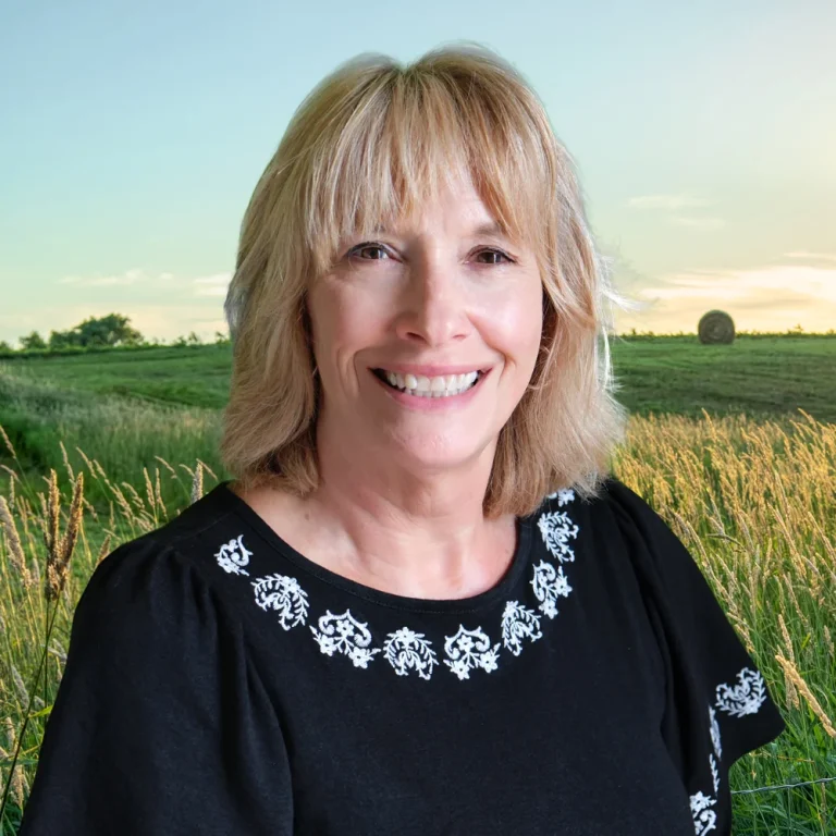 Shelley Adams