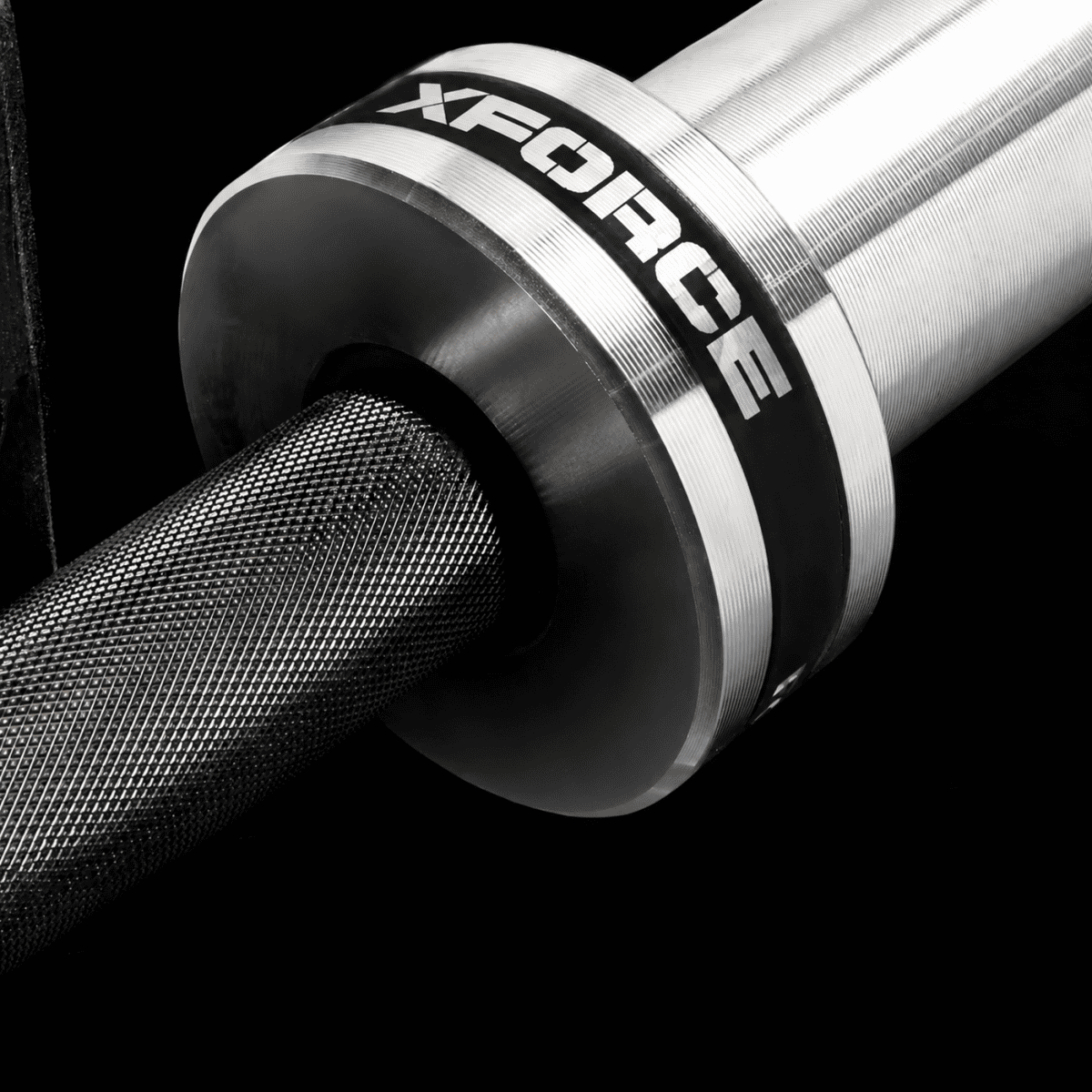بار أولمبي لرفع الأثقال 20 كجم 220 سم 28 مم أسود XFORCE XF5000-1