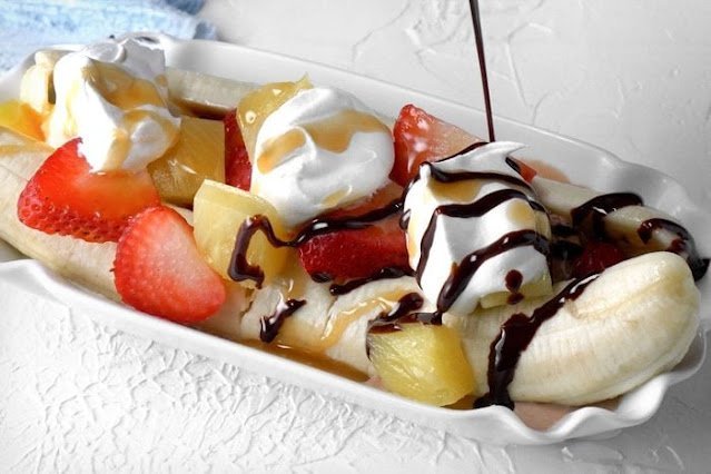 Classic Banana Split