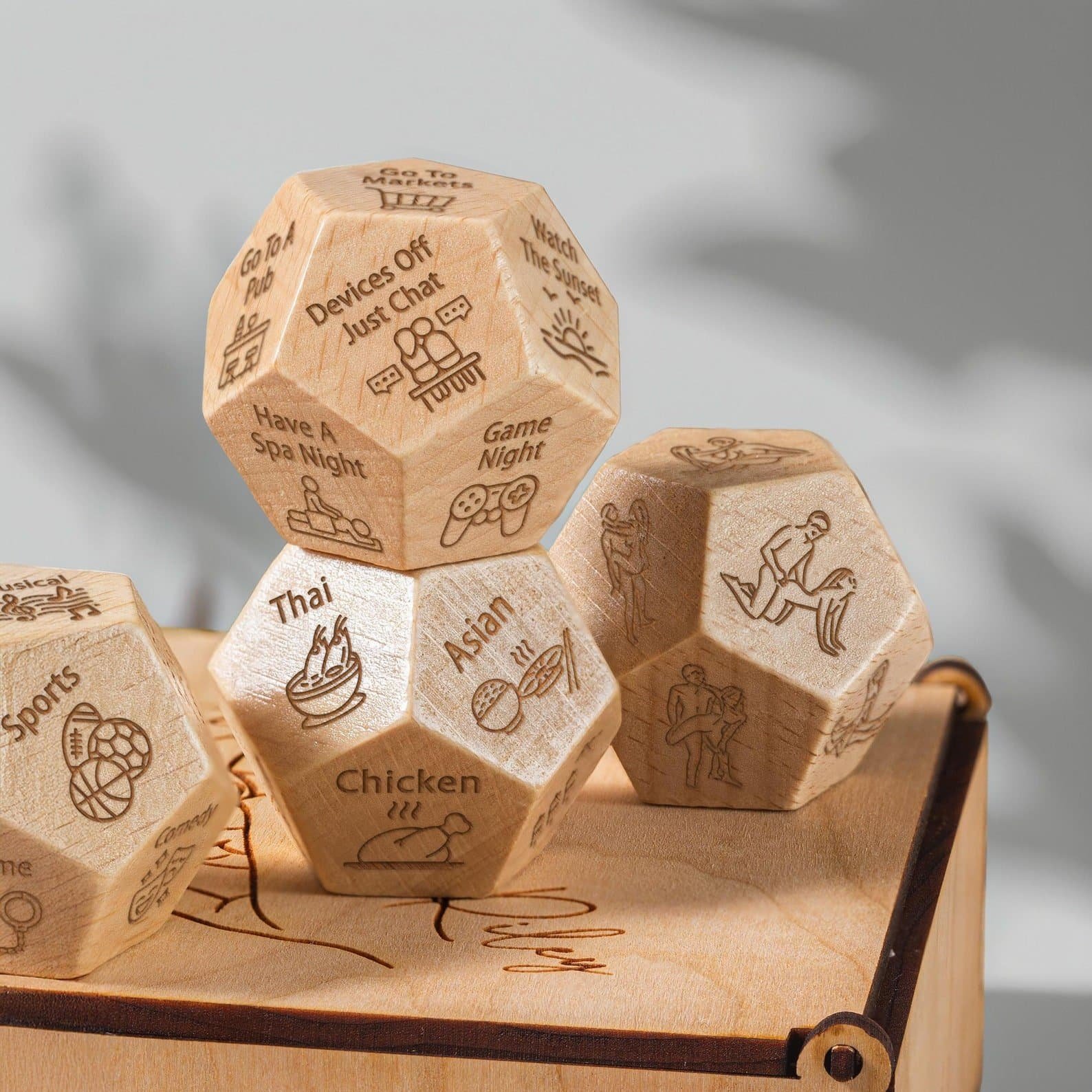 Wooden date night dice set – creative gift for couples to decide activities