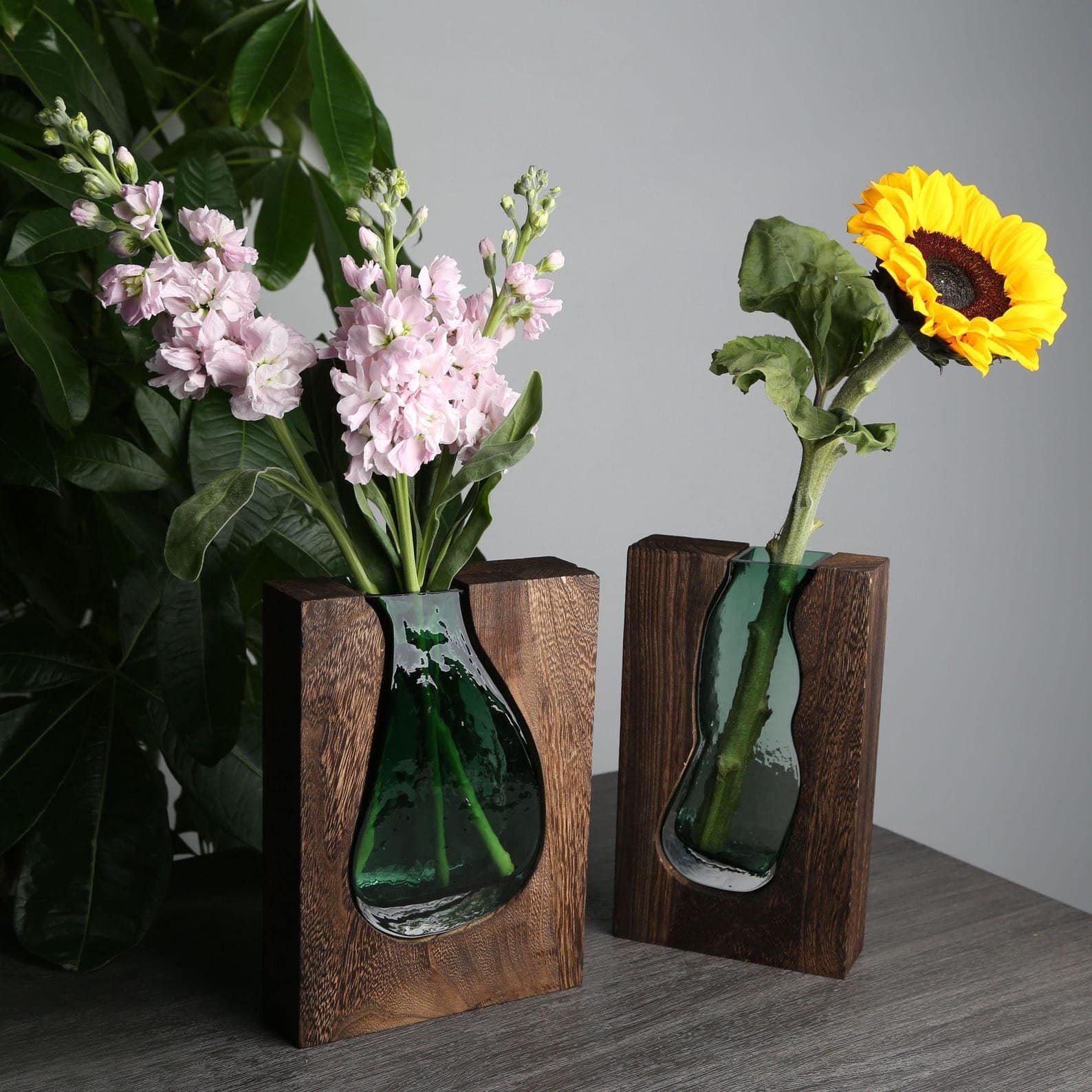 Custom wooden vase with engraved names – personalized flower holder gift for mom