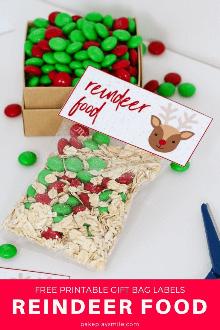 Reindeer Food snack mix with printable holiday bag