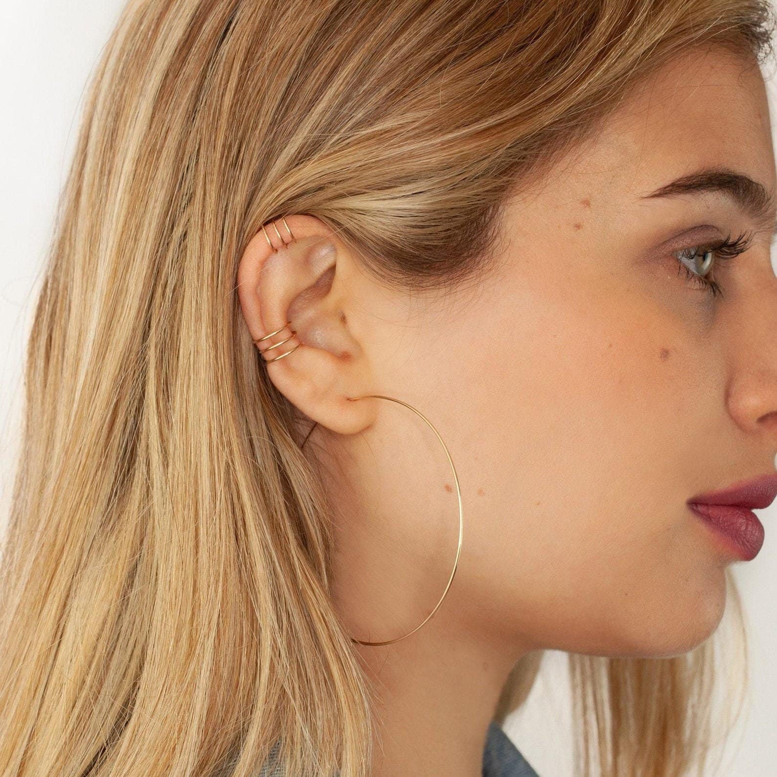 Minimalist handmade jewelry with delicate design and clean lines, a meaningful Valentine’s Day gift for her