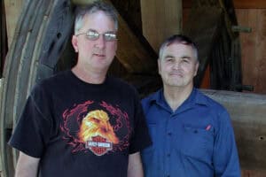 Engineering and fabrication leaders for Discovery 1 Park were Jerry Ruddick, SMC manager, (left) and Richard Conover, STC project manager.