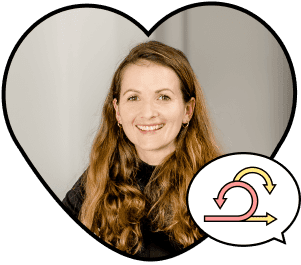 Porträt von Kerstin in Herzform und eine Illustration einer Sprechblase uns eines Scrum-Prozesses.