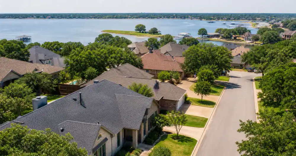 Aerial view of homes near the water in Lake Dallas, Texas