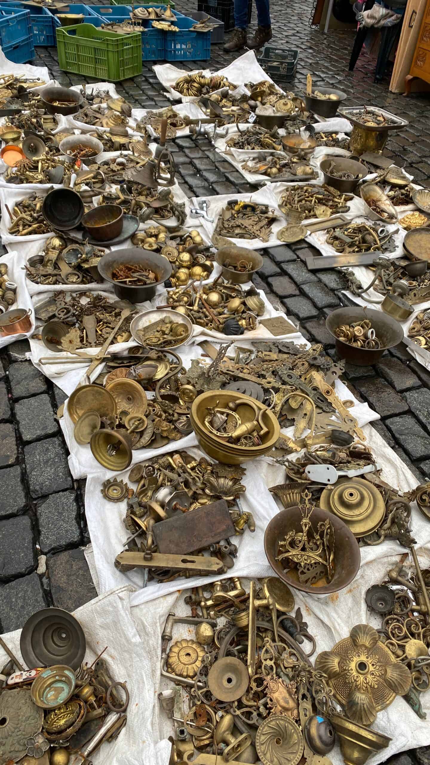 is-brussels-worth-visiting Unbelievable treasures to be found at the flea market in Brussels.