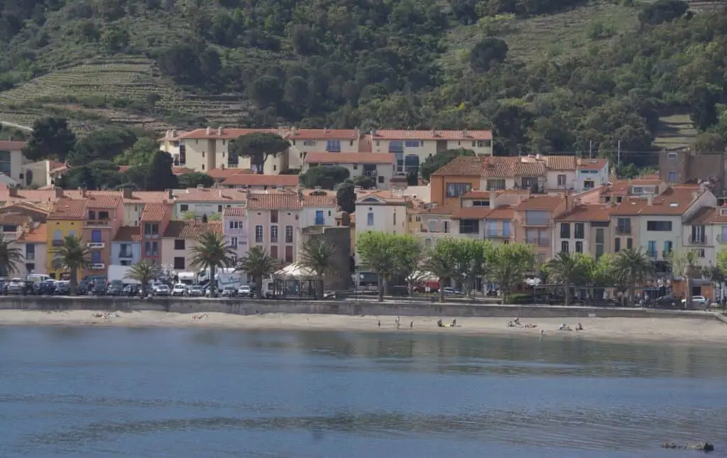 Faubourg is located on the south side of Collioure