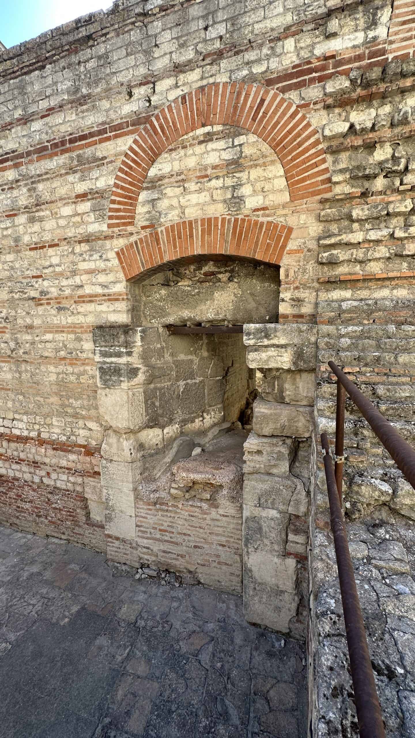 Roman baths in Arles