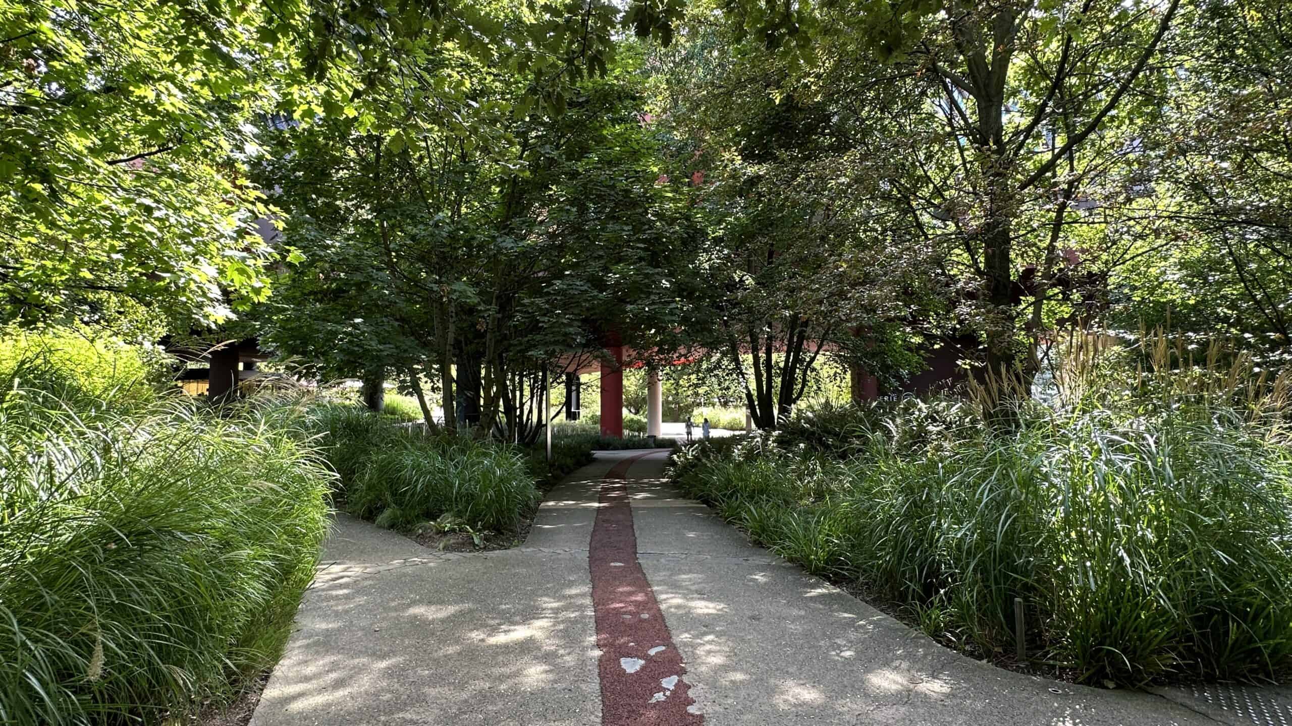 Gardens around the Musee du Quai Branly
