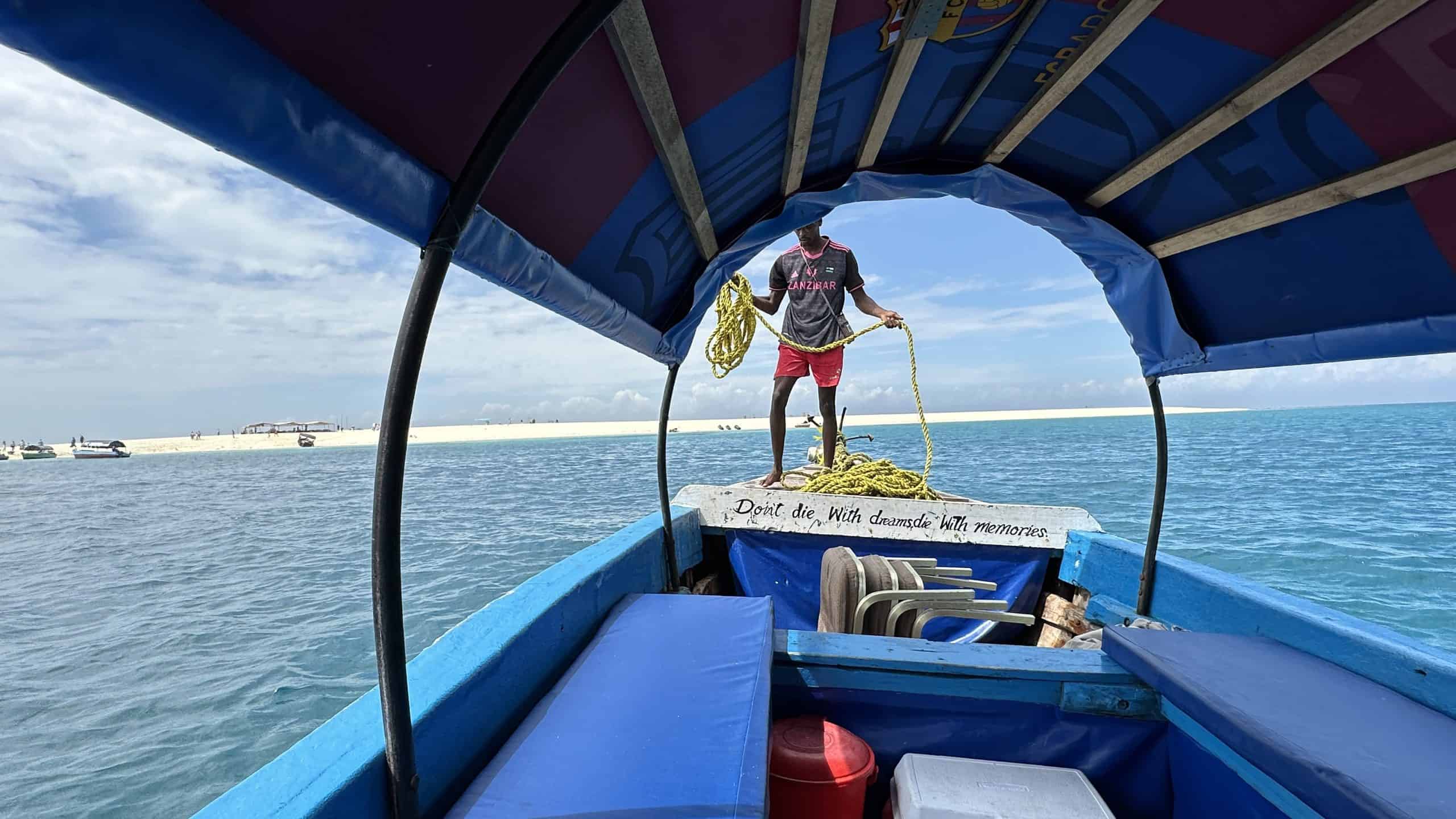 Boat that we took to the sandbank
