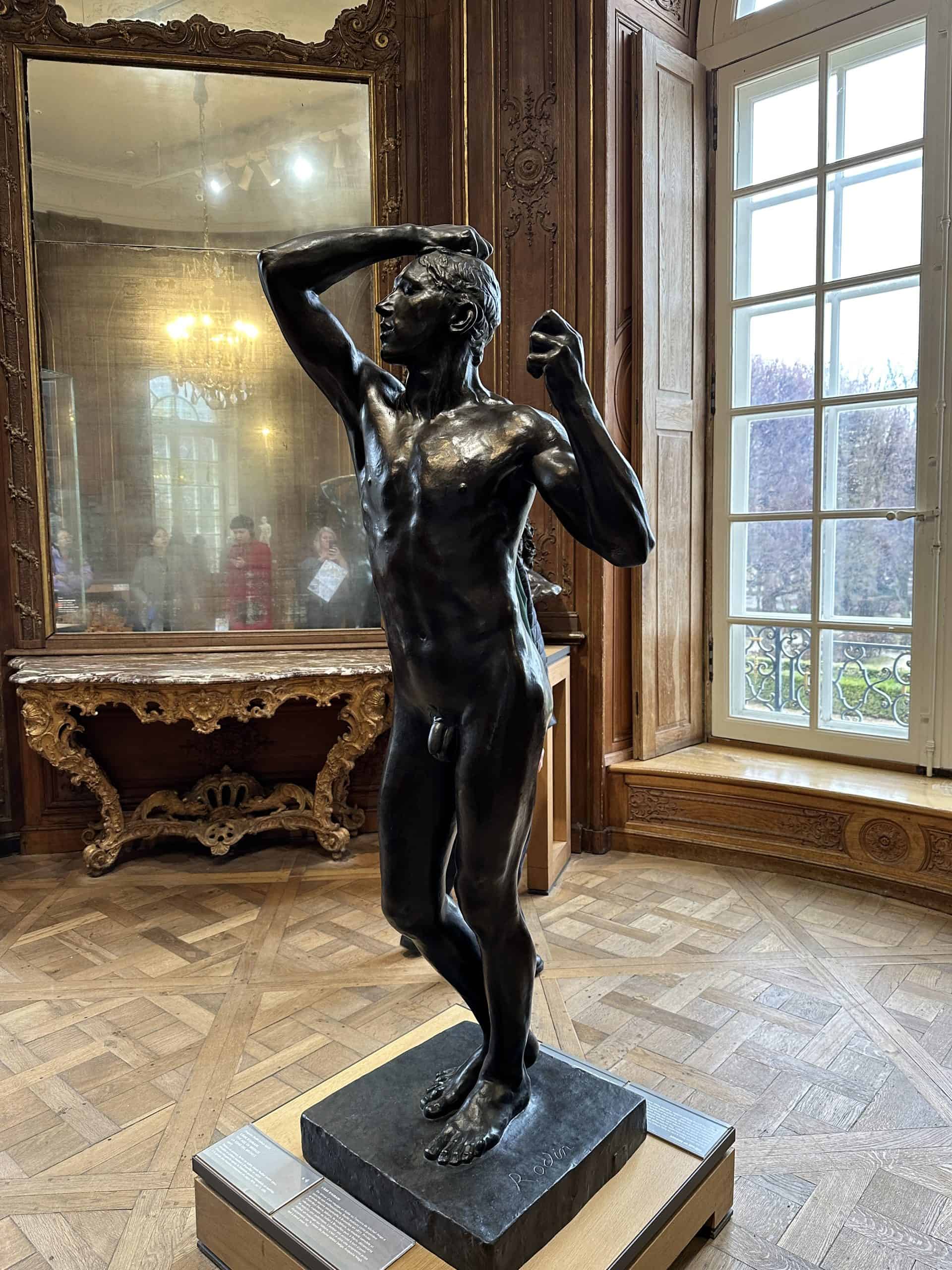 Beautiful light illuminating the works of art