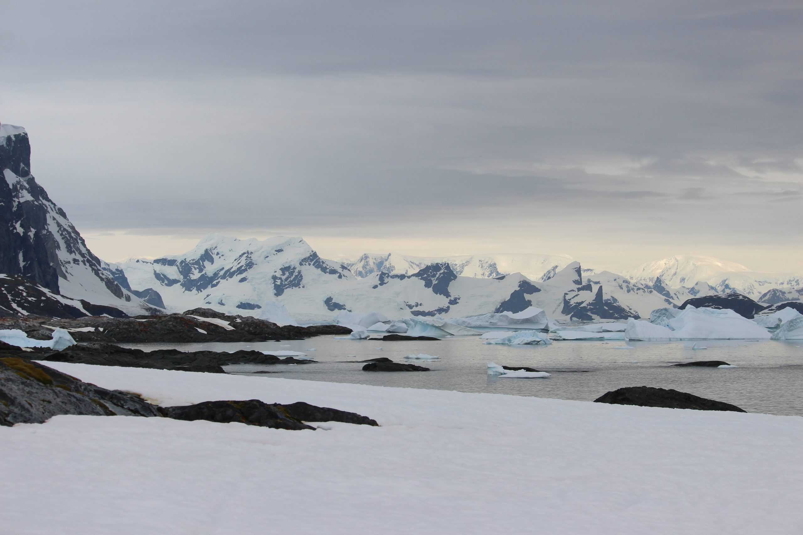 Mountains of the Yalour Islands