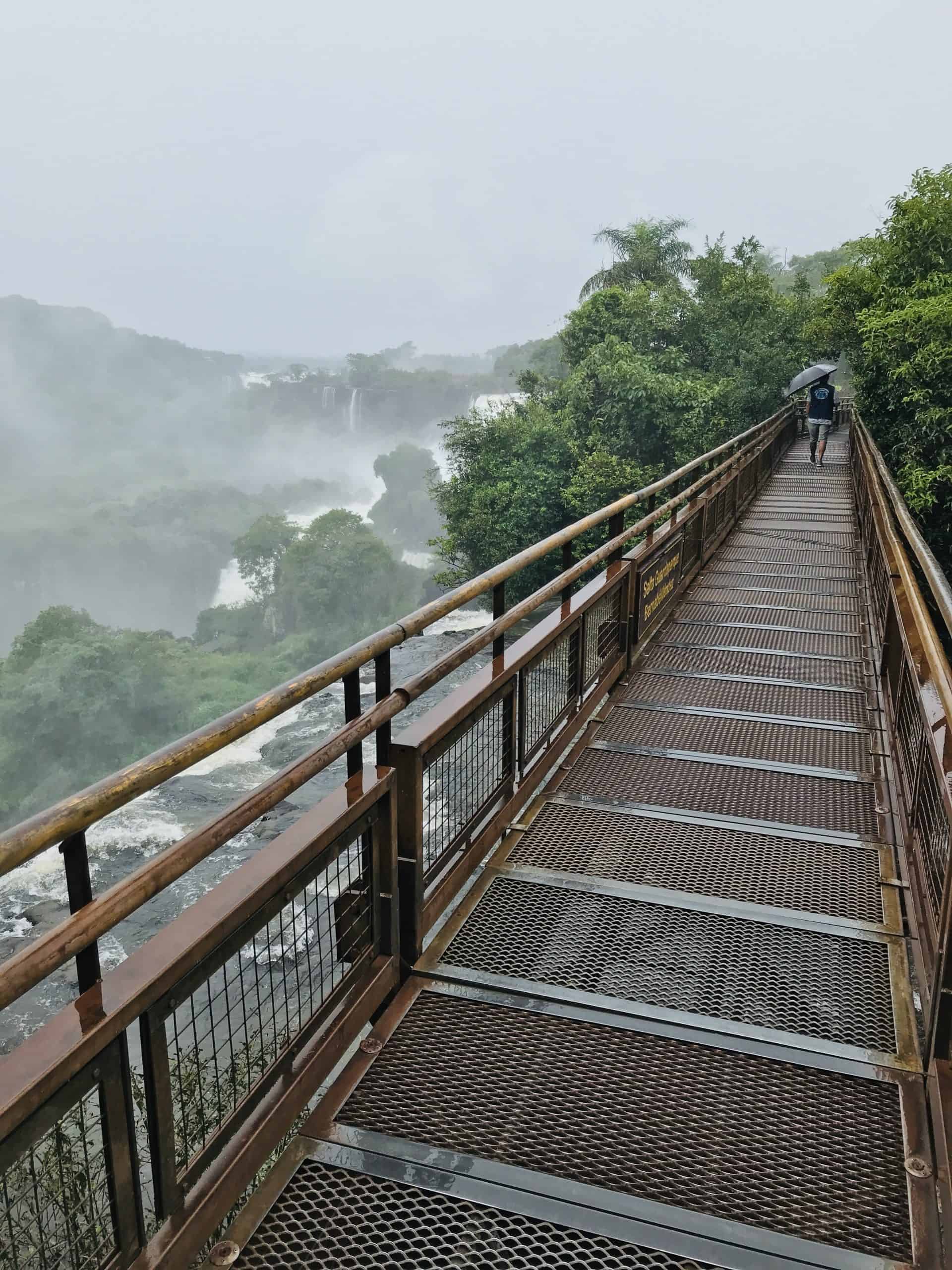 Boardwalk on the Argentina side