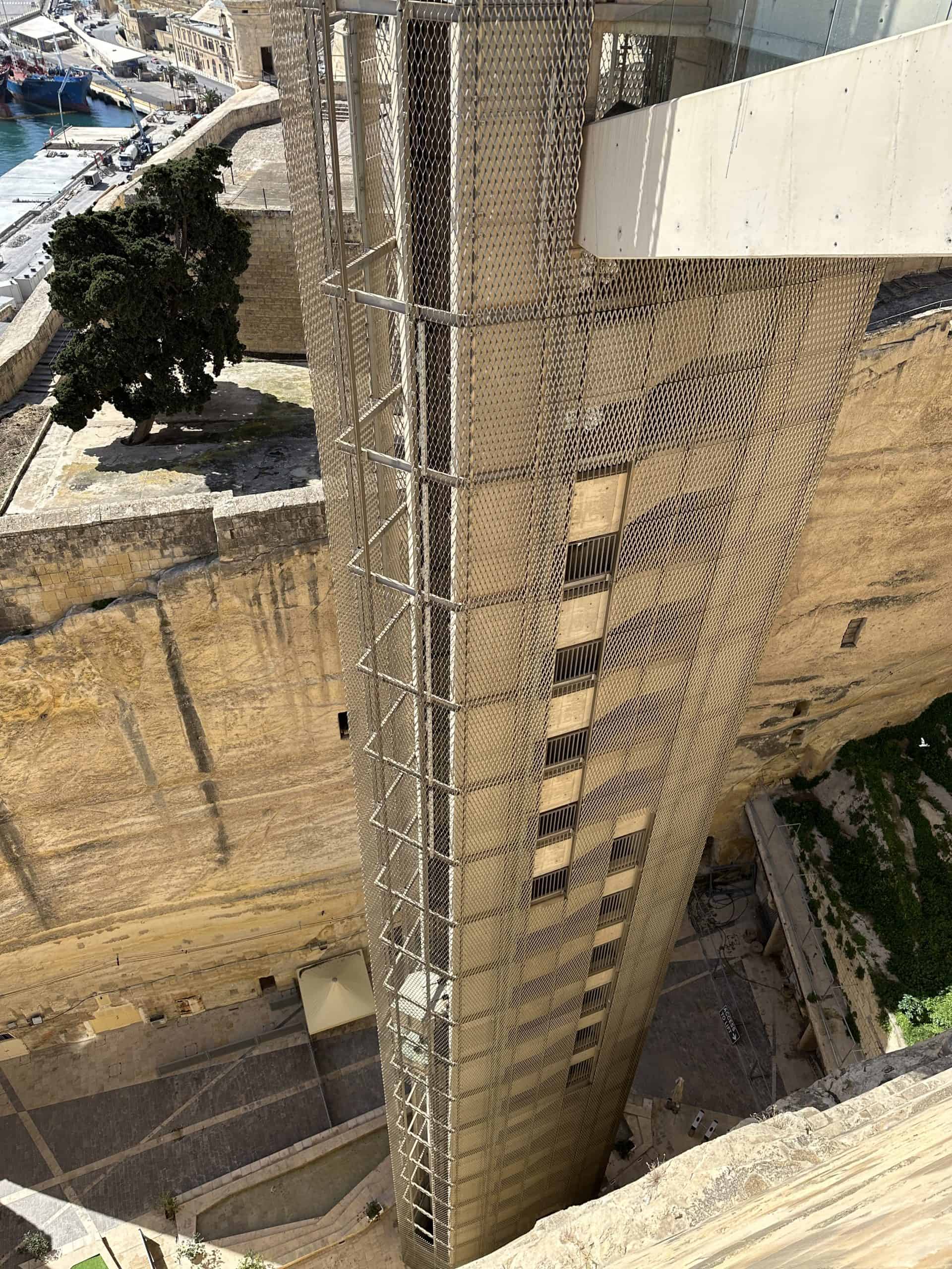 Panoramic lift