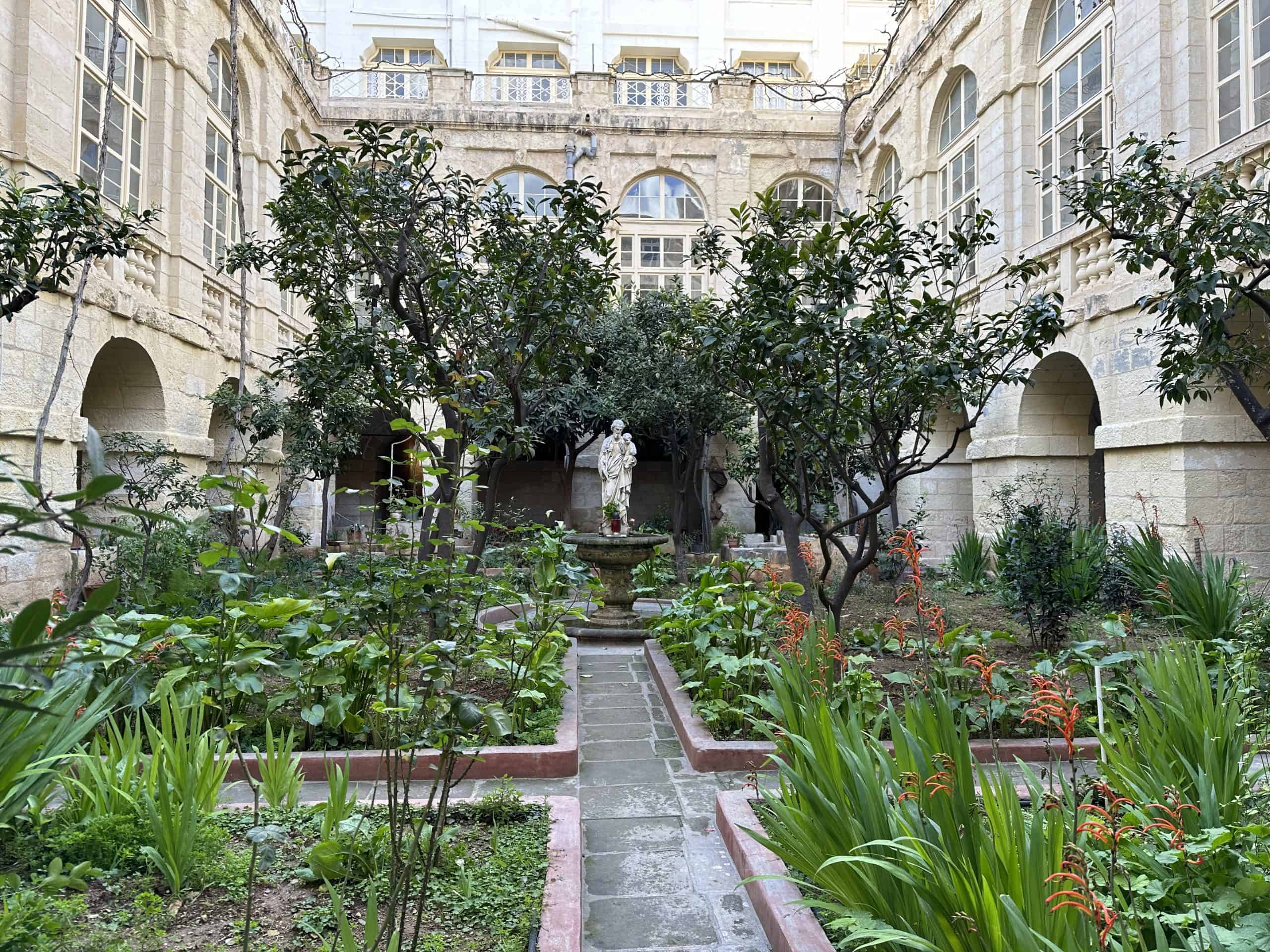 Garden in the courtyard
