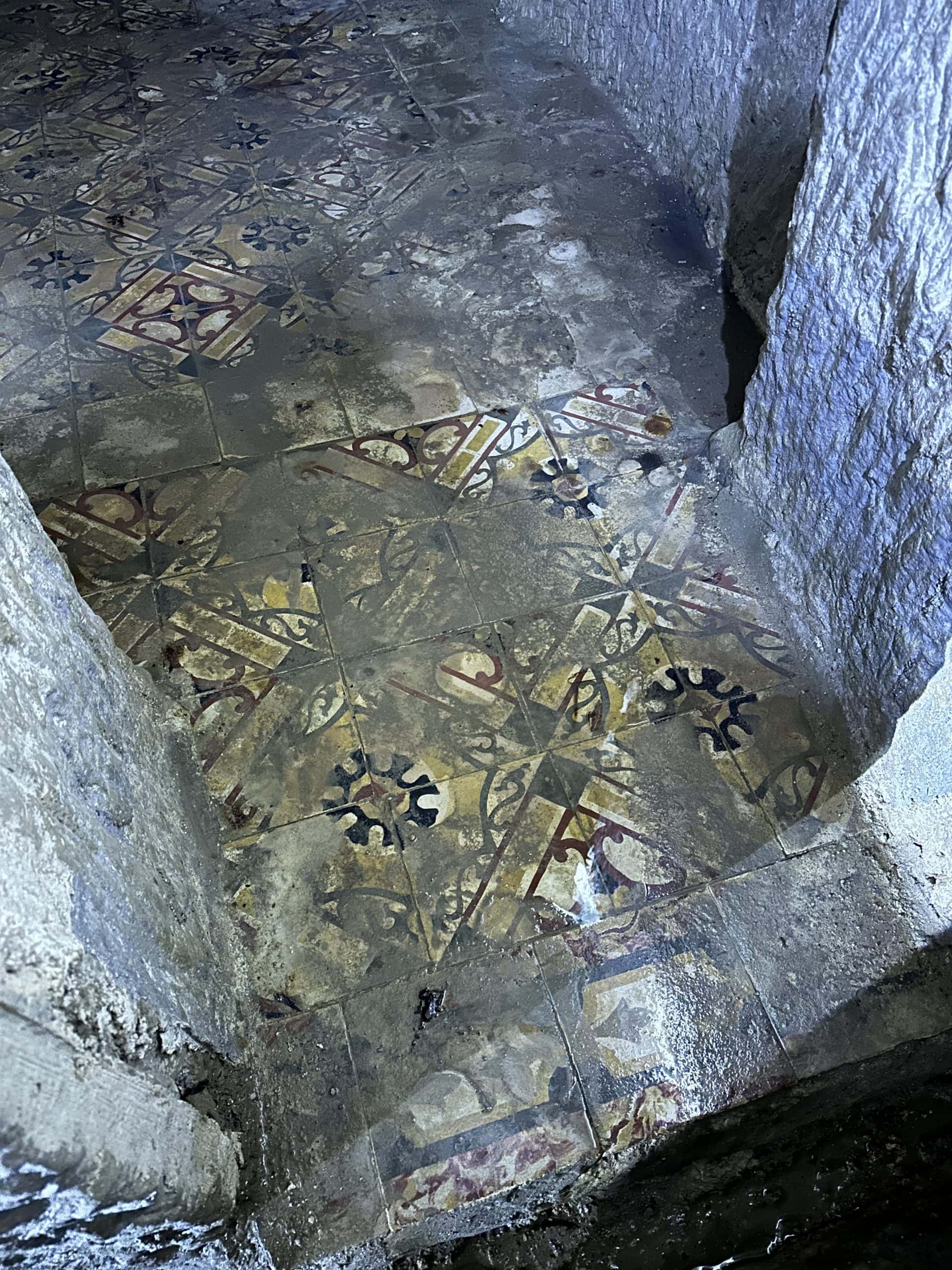 Tiled floors in the rooms
