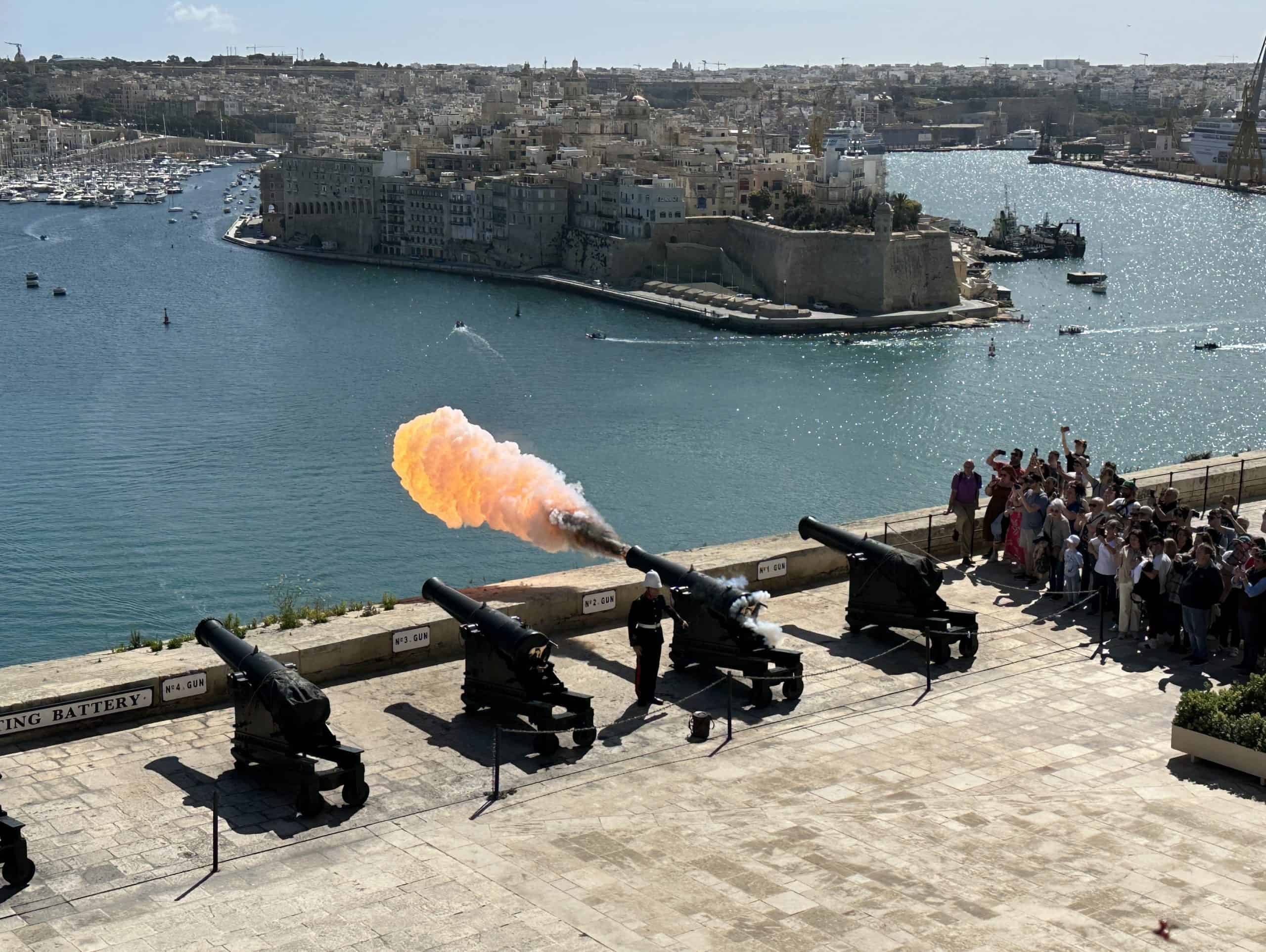 Gun salute