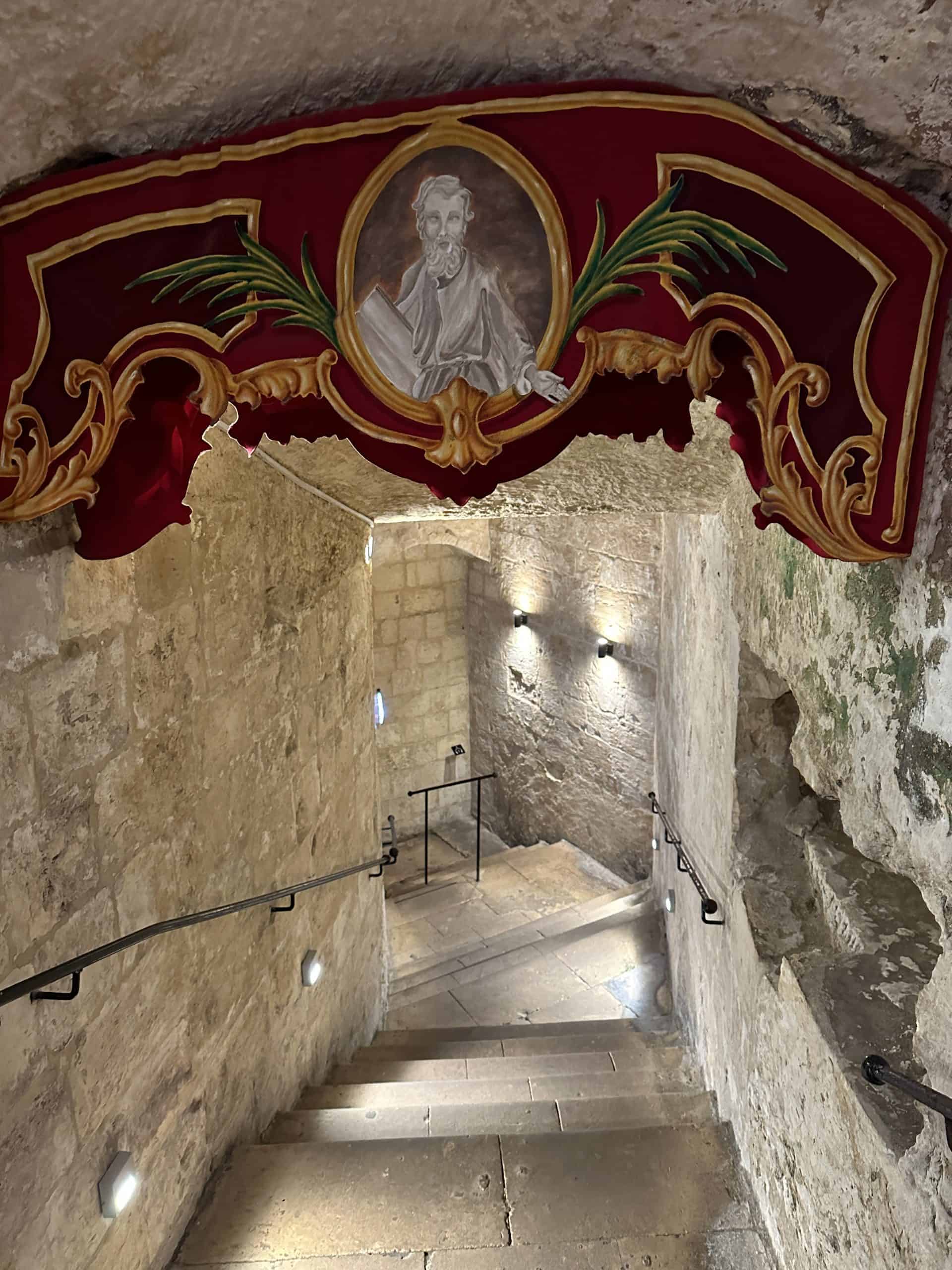 Entrance to underground discoveries