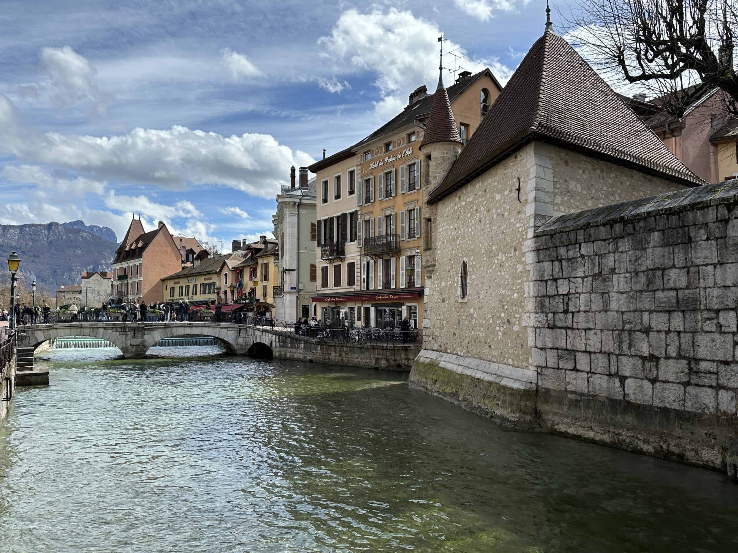 View along the canal