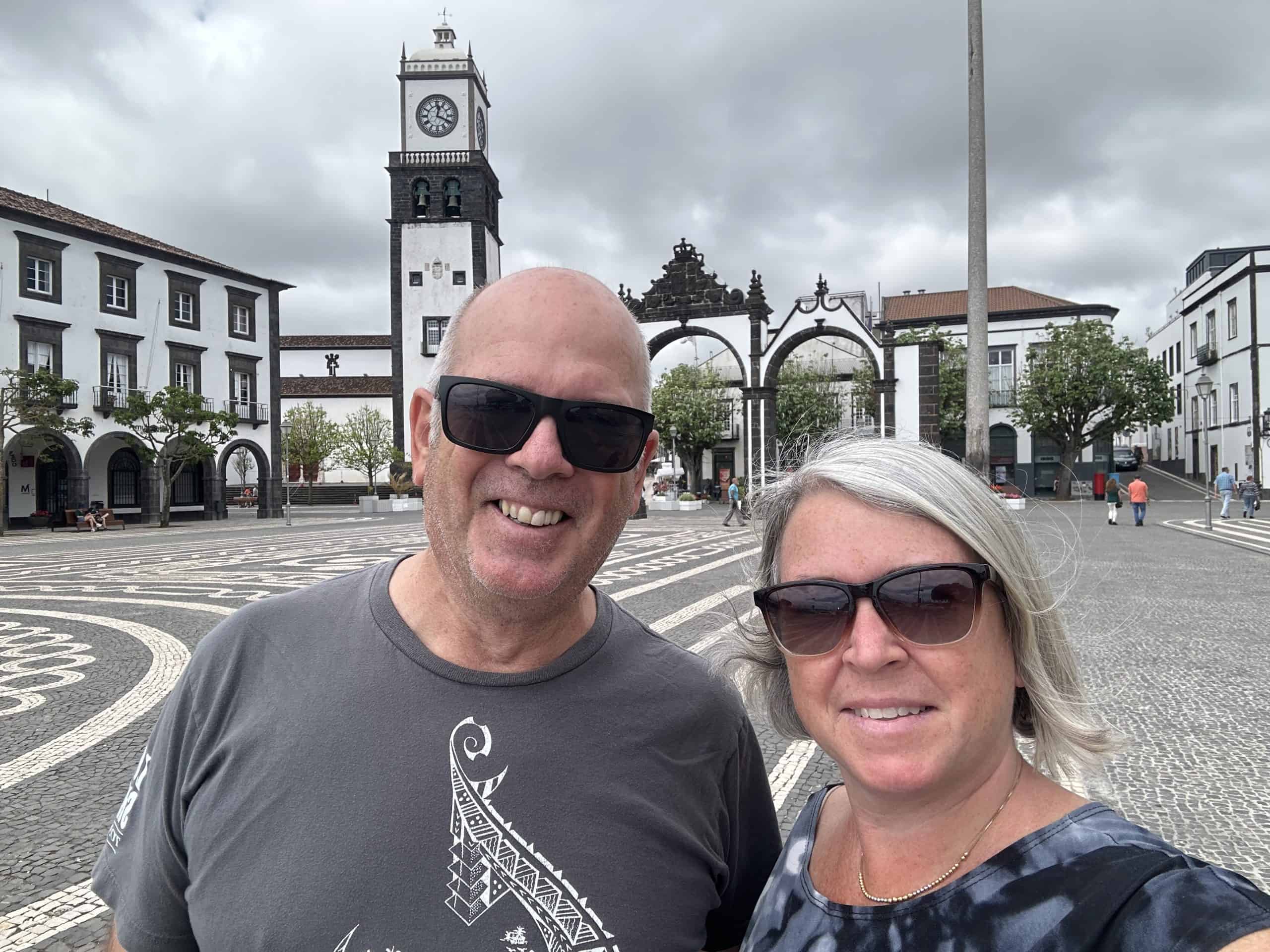 Our selfie in the Velha Cabral square