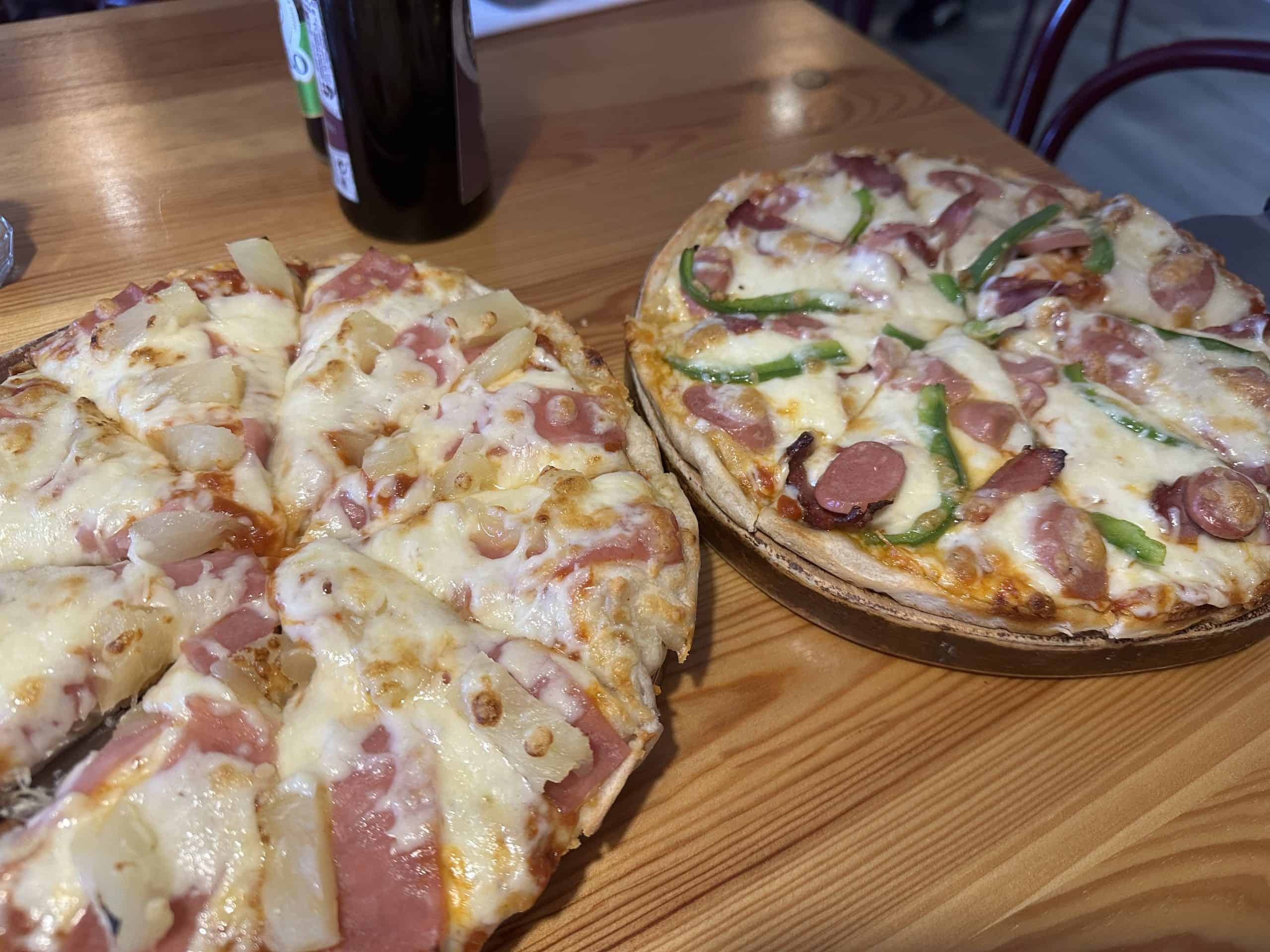 Pizza at Lan's