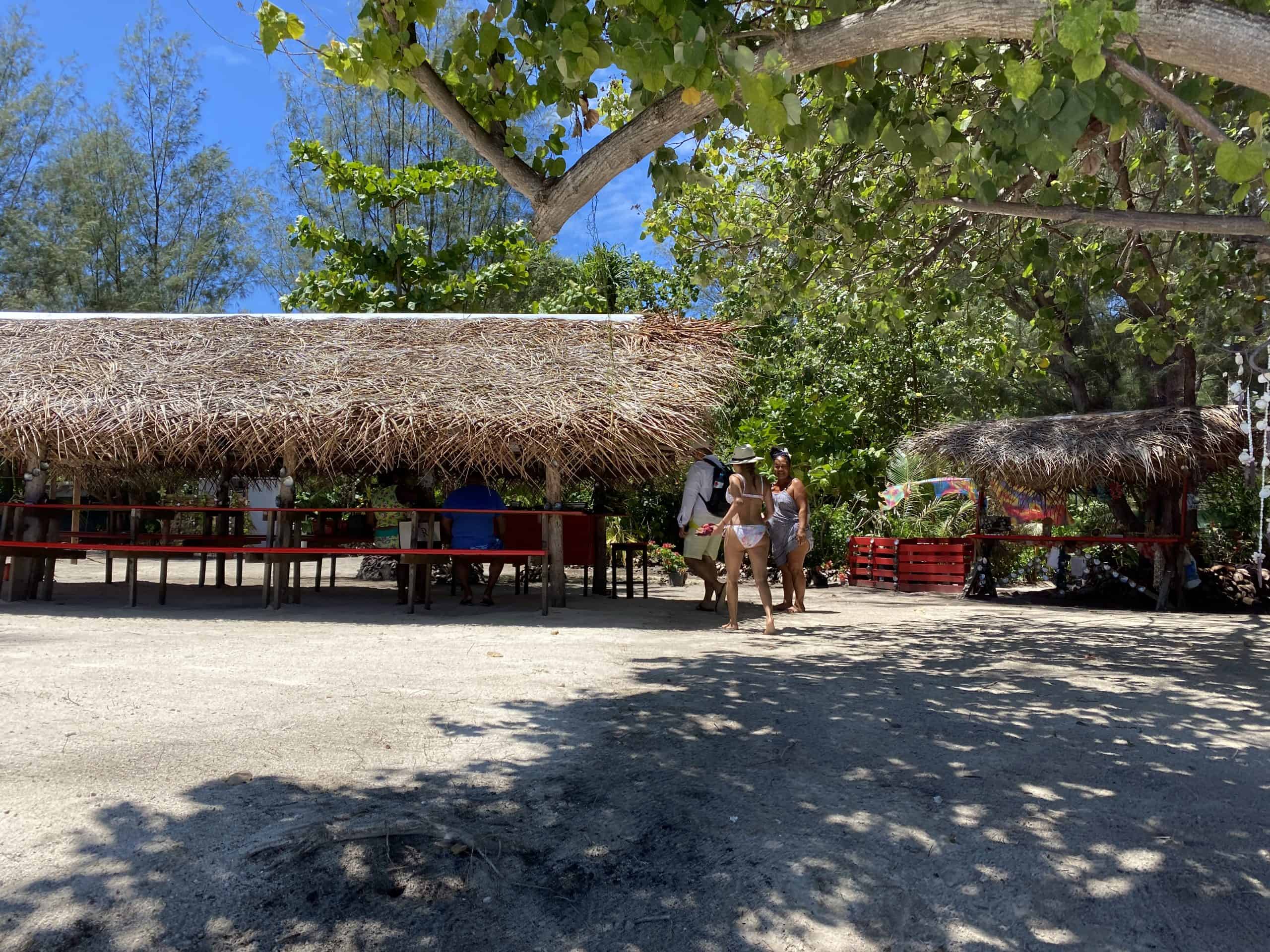 The hut where our food was served