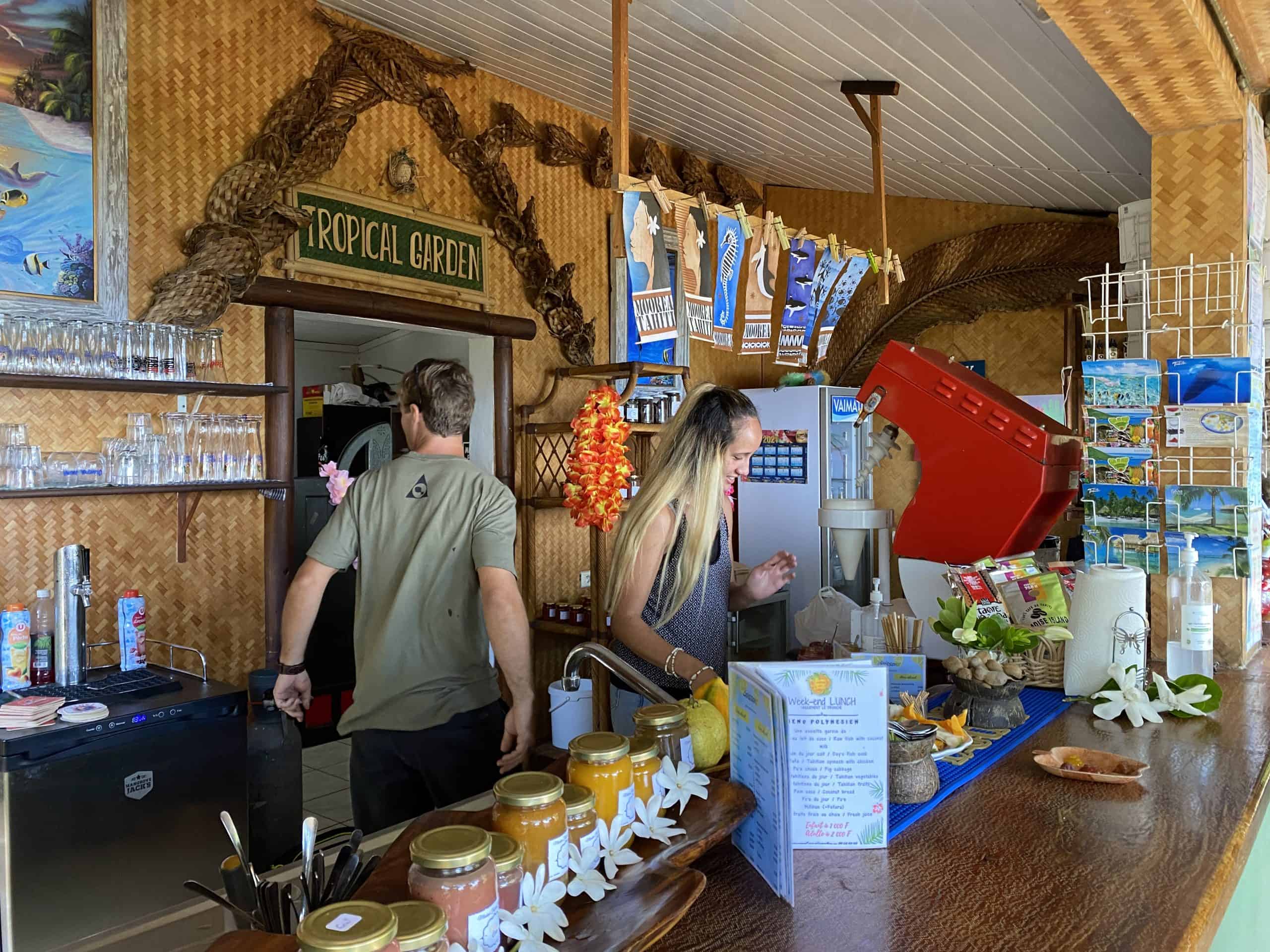 Tasting bar at the Tropical Garden