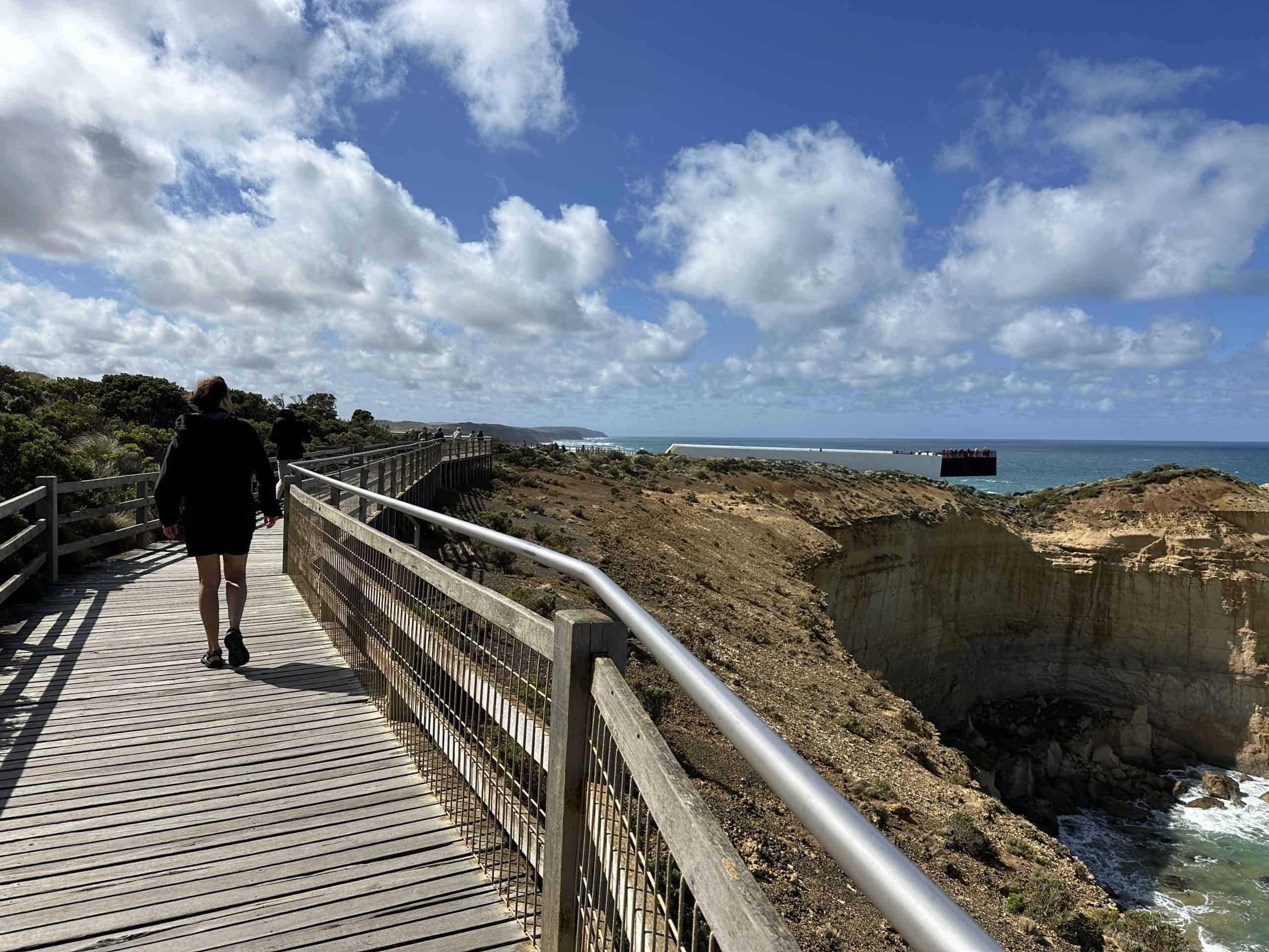 Boardwalk to the new lookout point