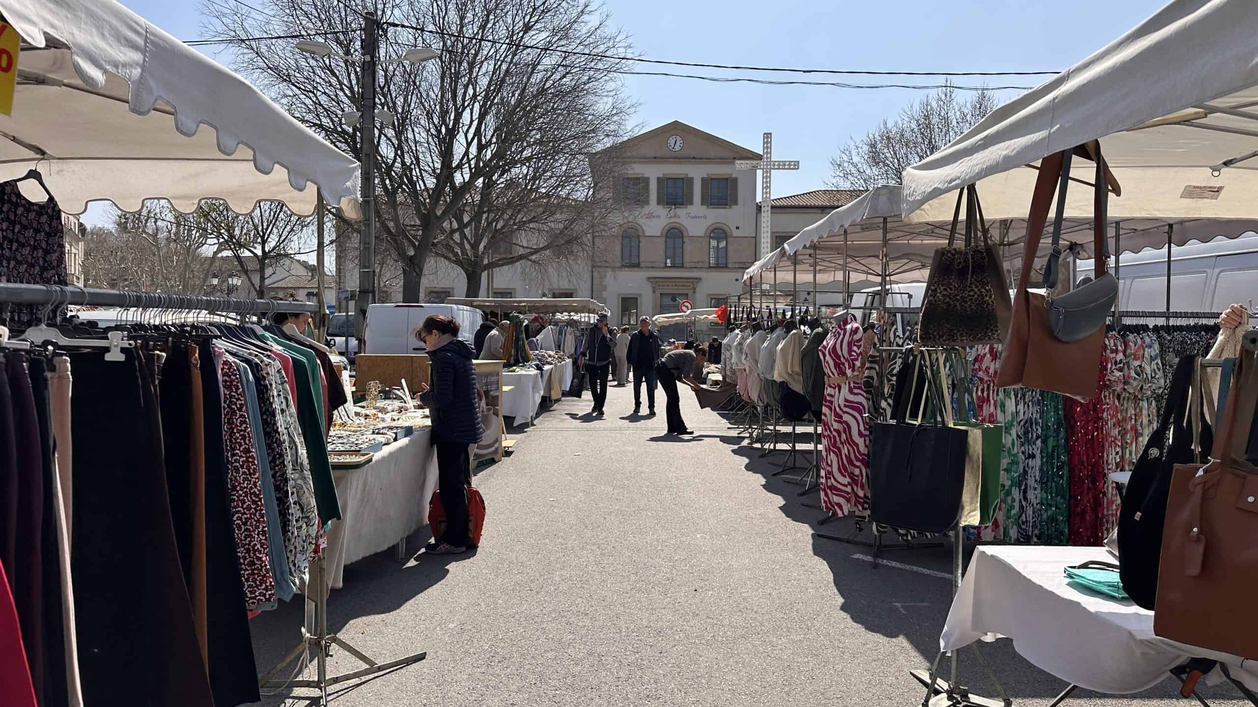 Vendors at the Saint-remy-de-Provence market