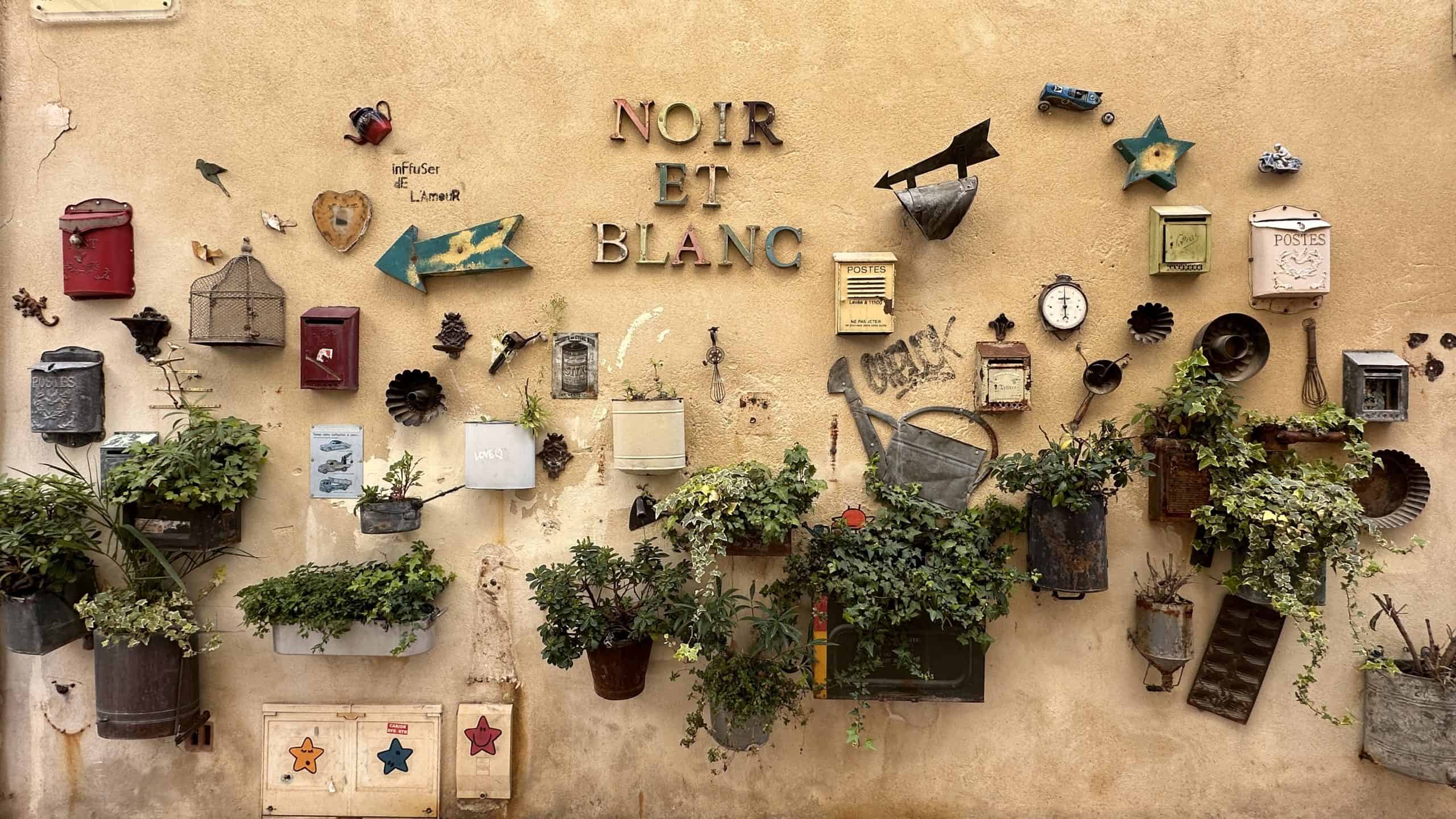 Decorative displays