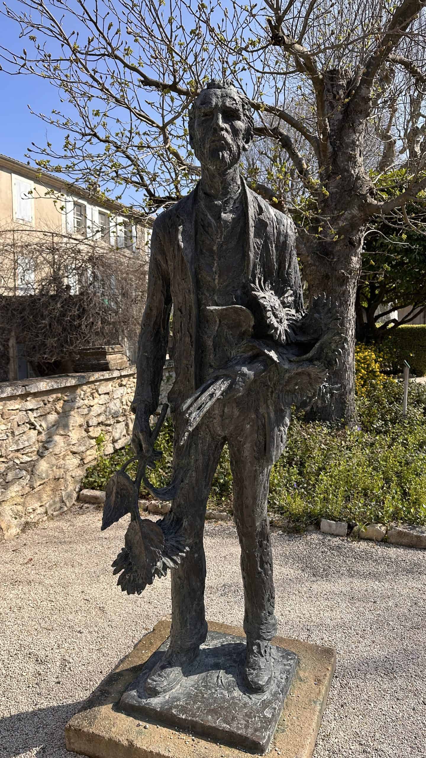 Statue of Van Gogh