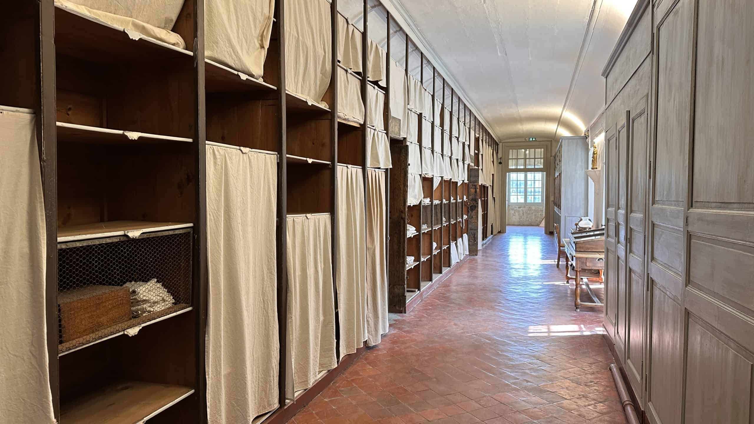 Linen storage