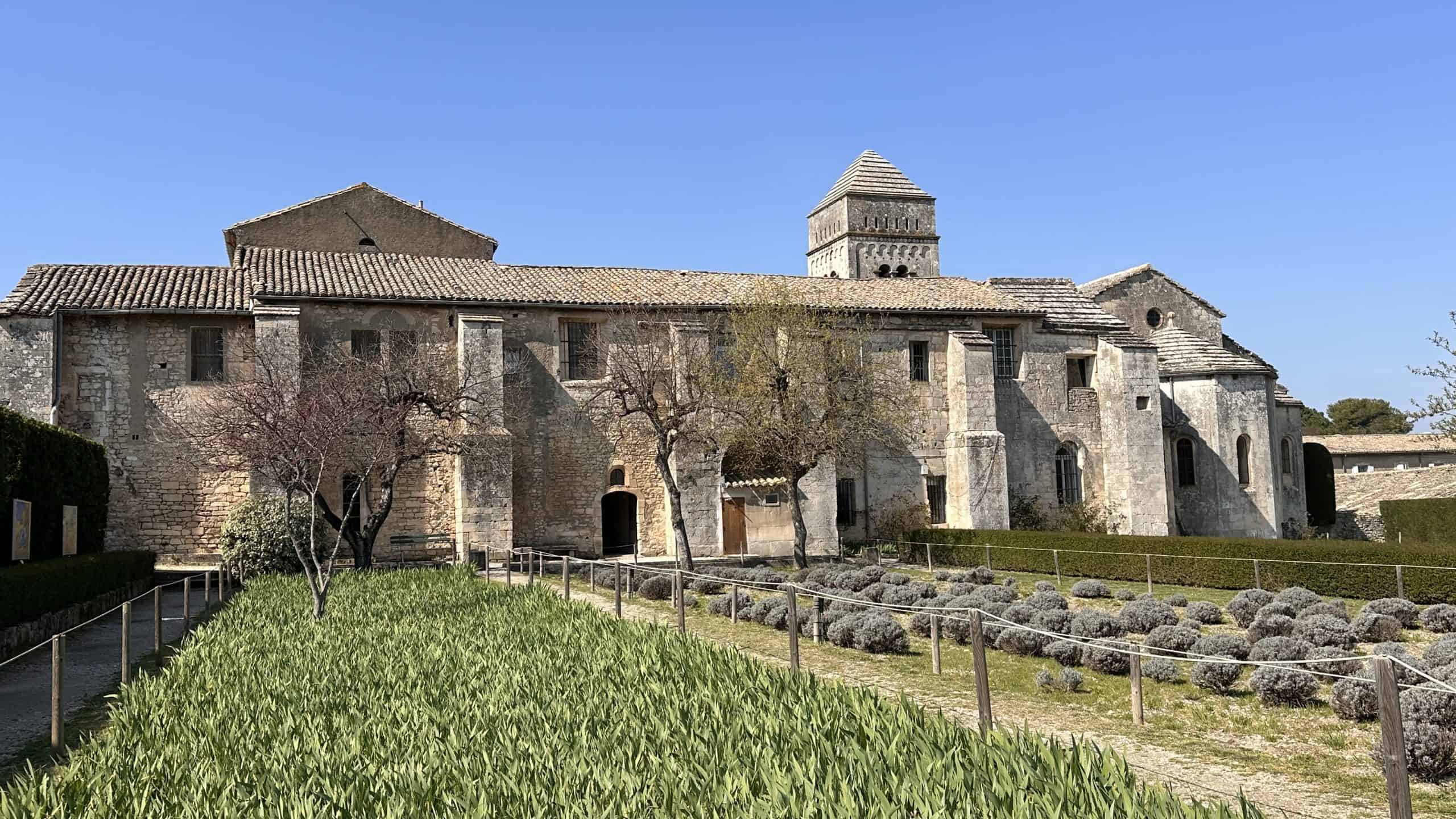 Garden behind the mausole