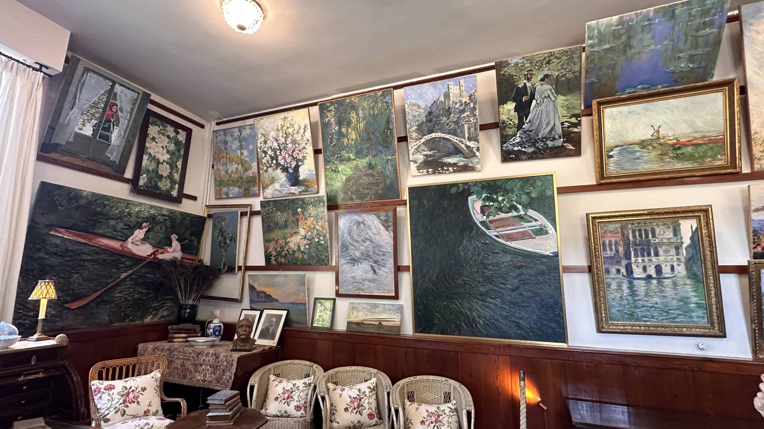 Reproduction artwork in the lounge