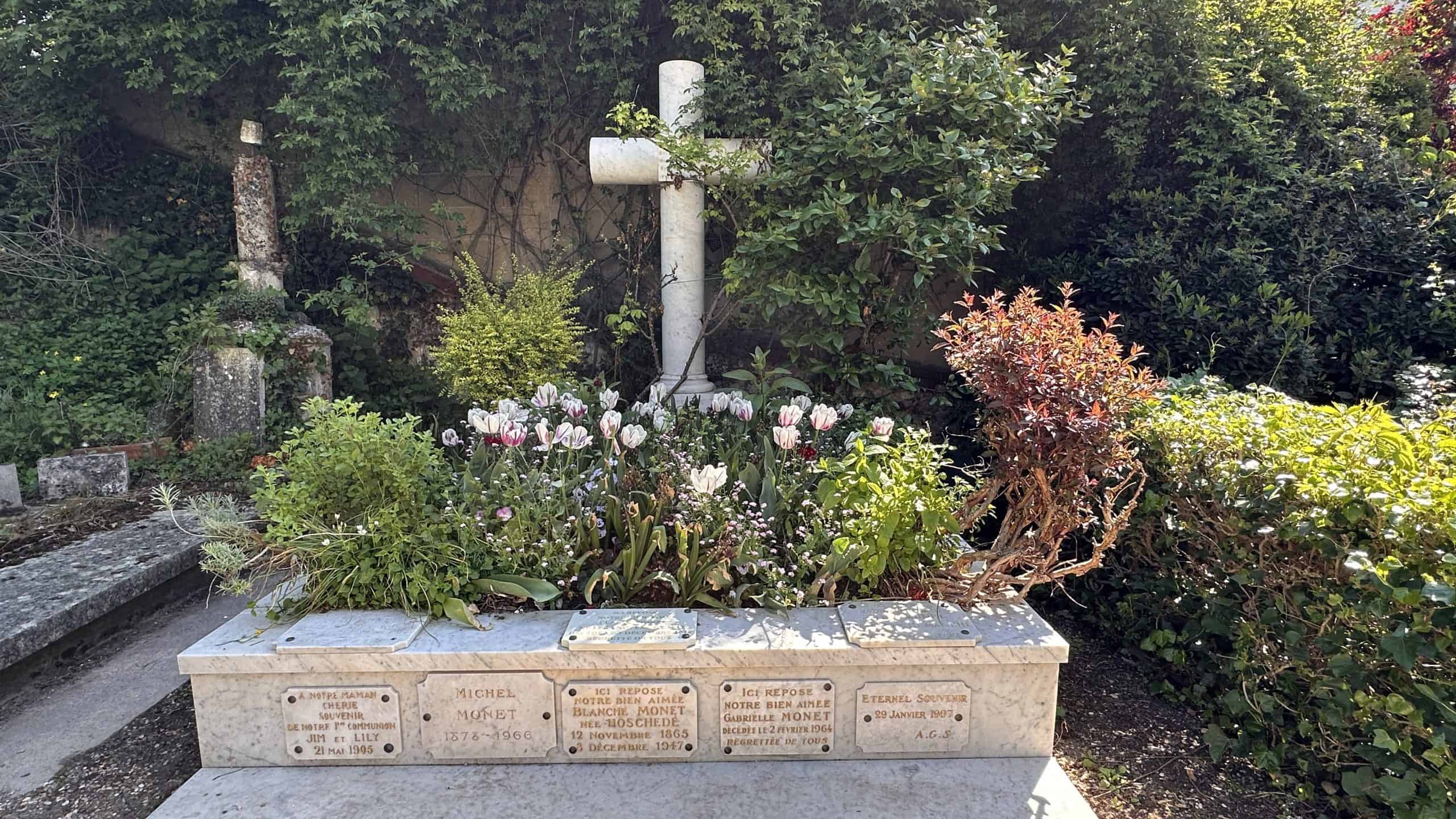 Monet burial plot