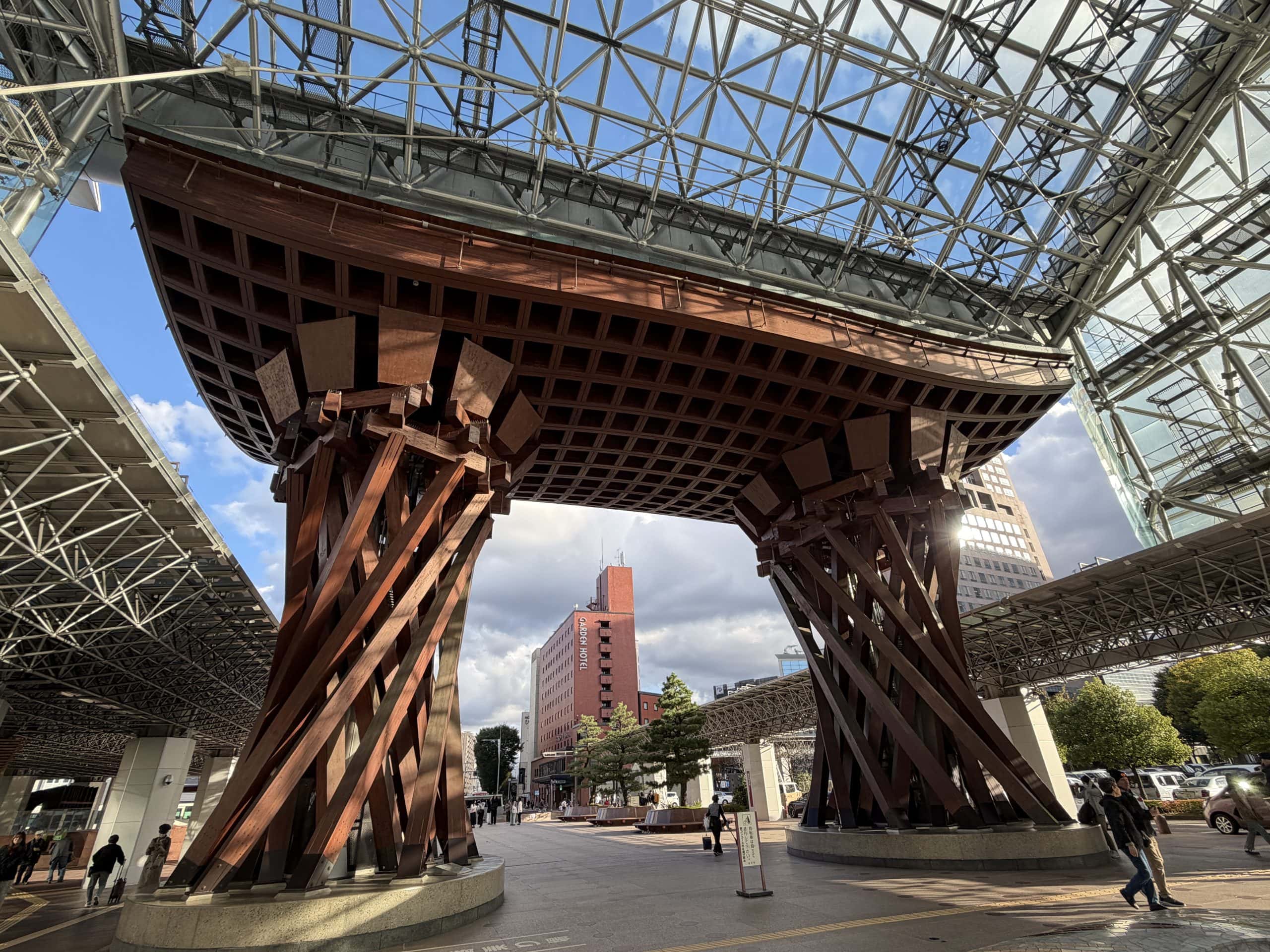Tsuzumi Drum Gate entrance to the Kanazawa station