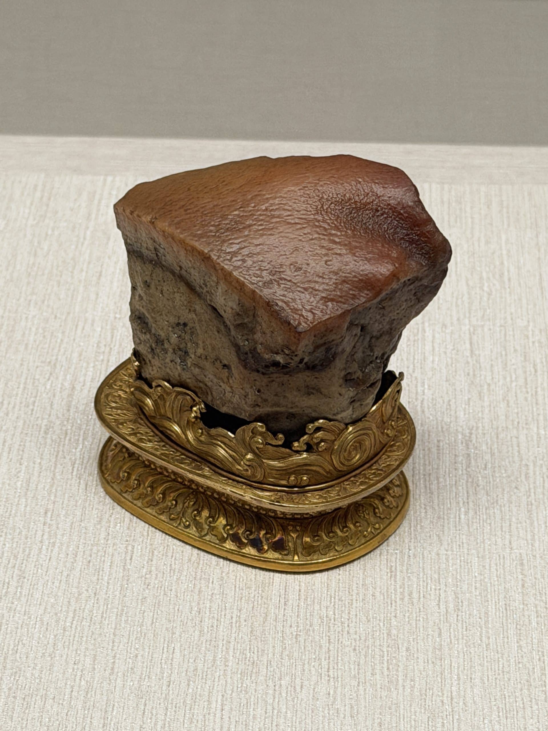 Meat shaped stone