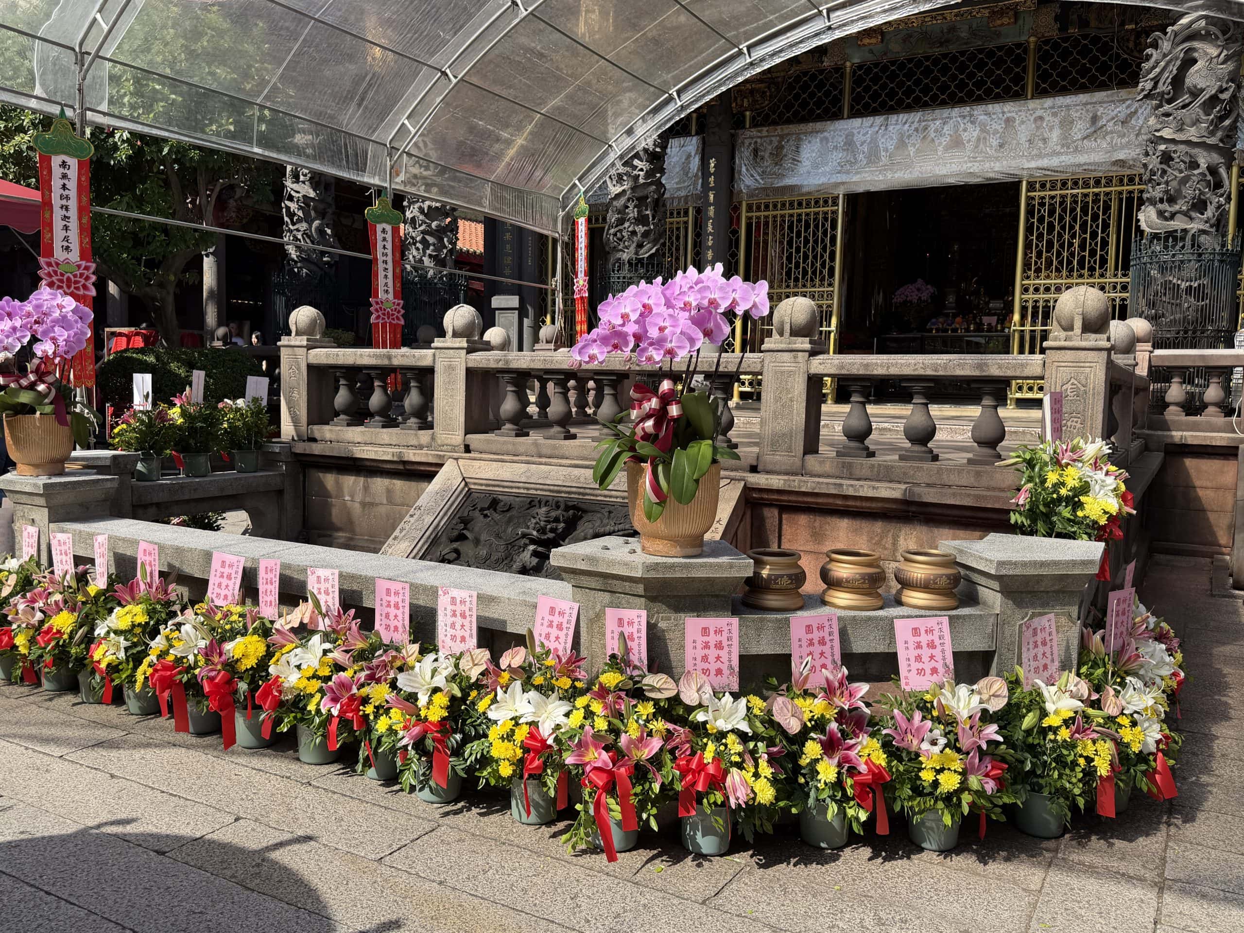 Tons of flowers