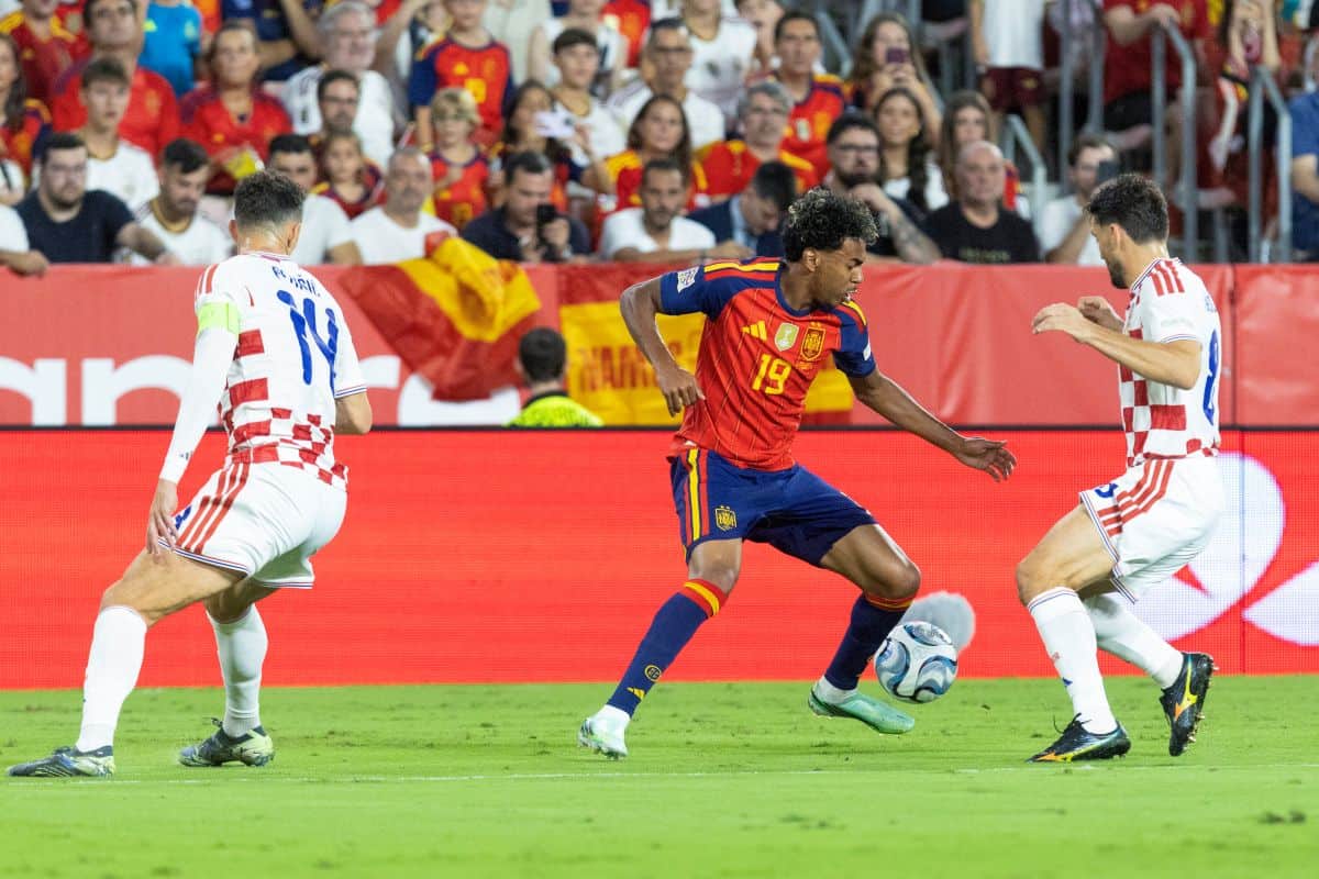 TEŽAK PORAZ VATRENIH: Hrvatska izgubila 4:1 od Španjolske TEŽAK PORAZ VATRENIH: Hrvatska izgubila 4:1 od Španjolske