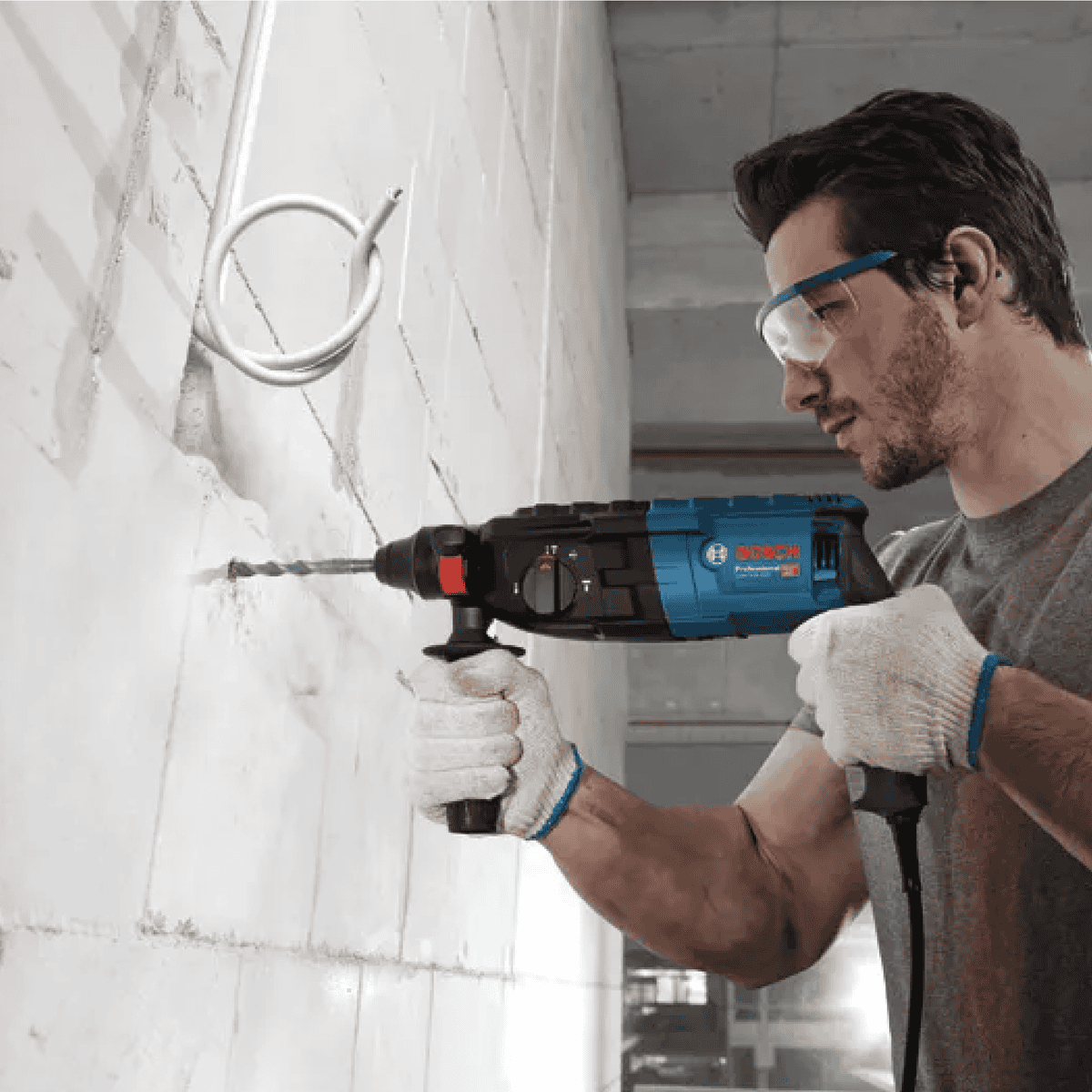 Bosch Rotomartillo 820w 2kg Hd Sds Plus Gbh2-24d