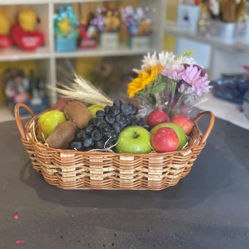 Cesta de Flores e Frutas Premium