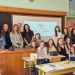 Predstavyane na spetsialnost „Kineziterapia“ pred uchenitsi ot 22. SEU, gl. as. Zheleva, g-zha Albena Petkova i uchenitsi 2