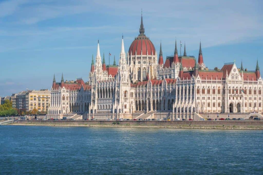 hungarian parliament building